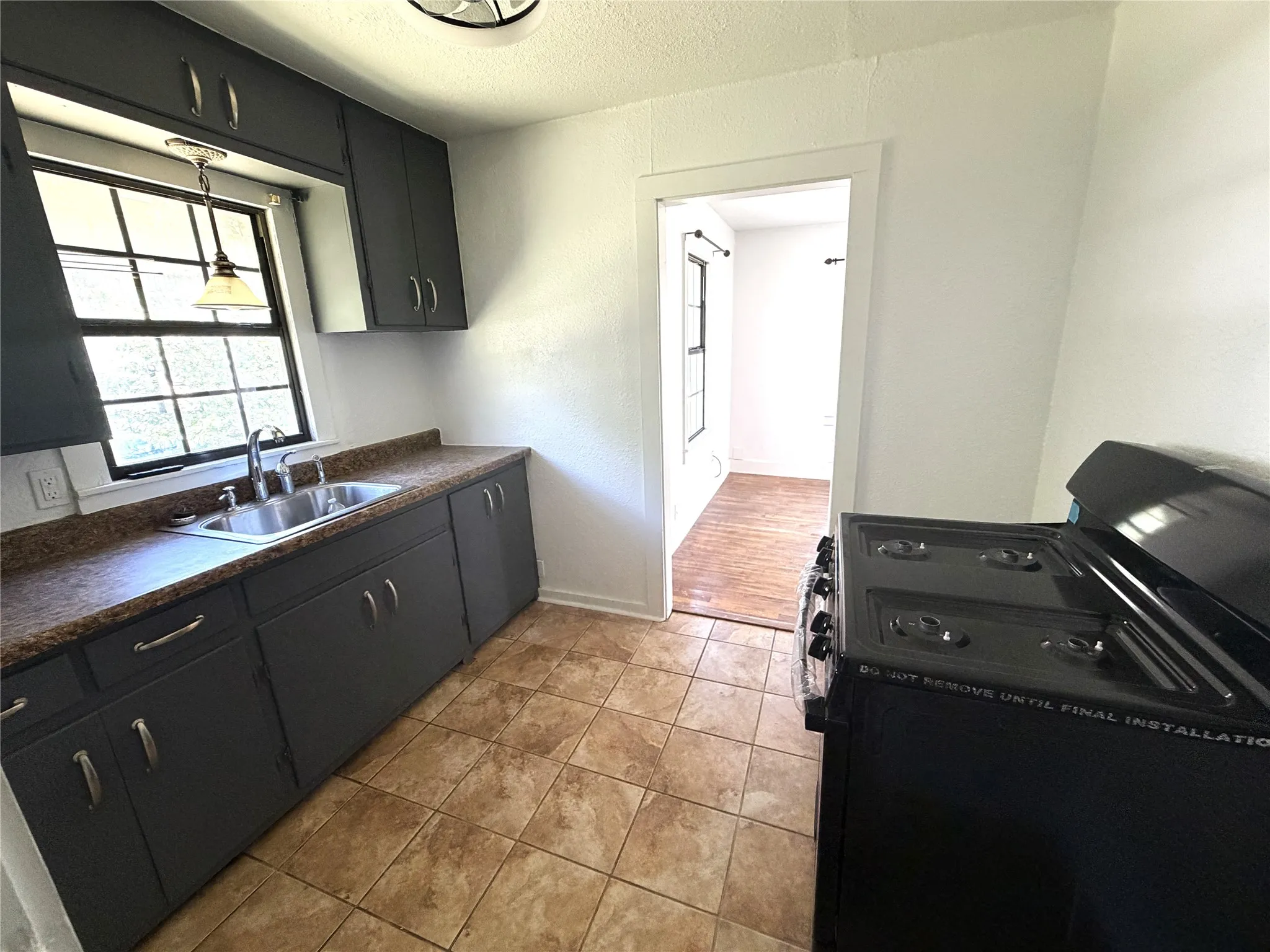Single Family Residence For Sale in Eastland County , 707 E 23rd Street, Cisco, Texas 76437, 1 Bedroom, 1 Bathroom, Garage spaces, 780 Sqft, built in 1955, mls#21300378, Real Estate Agent in Cisco, Homes For Sale in Eastland county, Homes For Sale in Cisco, Realtor in Cisco Texas, Real Estate Brokerage Independent Realty Texas, Luminita Cordes Realtor