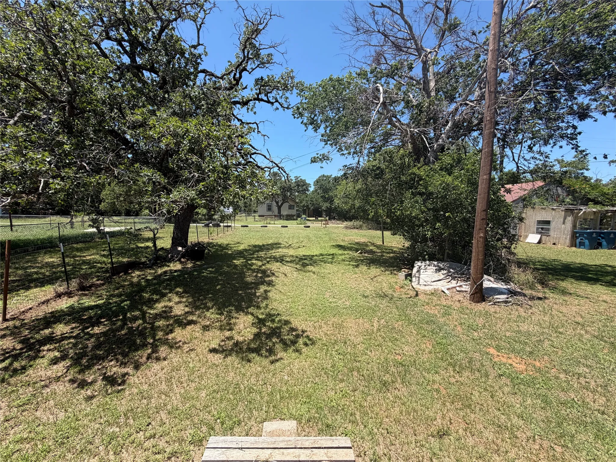 Single Family Residence For Sale in Eastland County , 707 E 23rd Street, Cisco, Texas 76437, 1 Bedroom, 1 Bathroom, Garage spaces, 780 Sqft, built in 1955, mls#21300378, Real Estate Agent in Cisco, Homes For Sale in Eastland county, Homes For Sale in Cisco, Realtor in Cisco Texas, Real Estate Brokerage Independent Realty Texas, Luminita Cordes Realtor