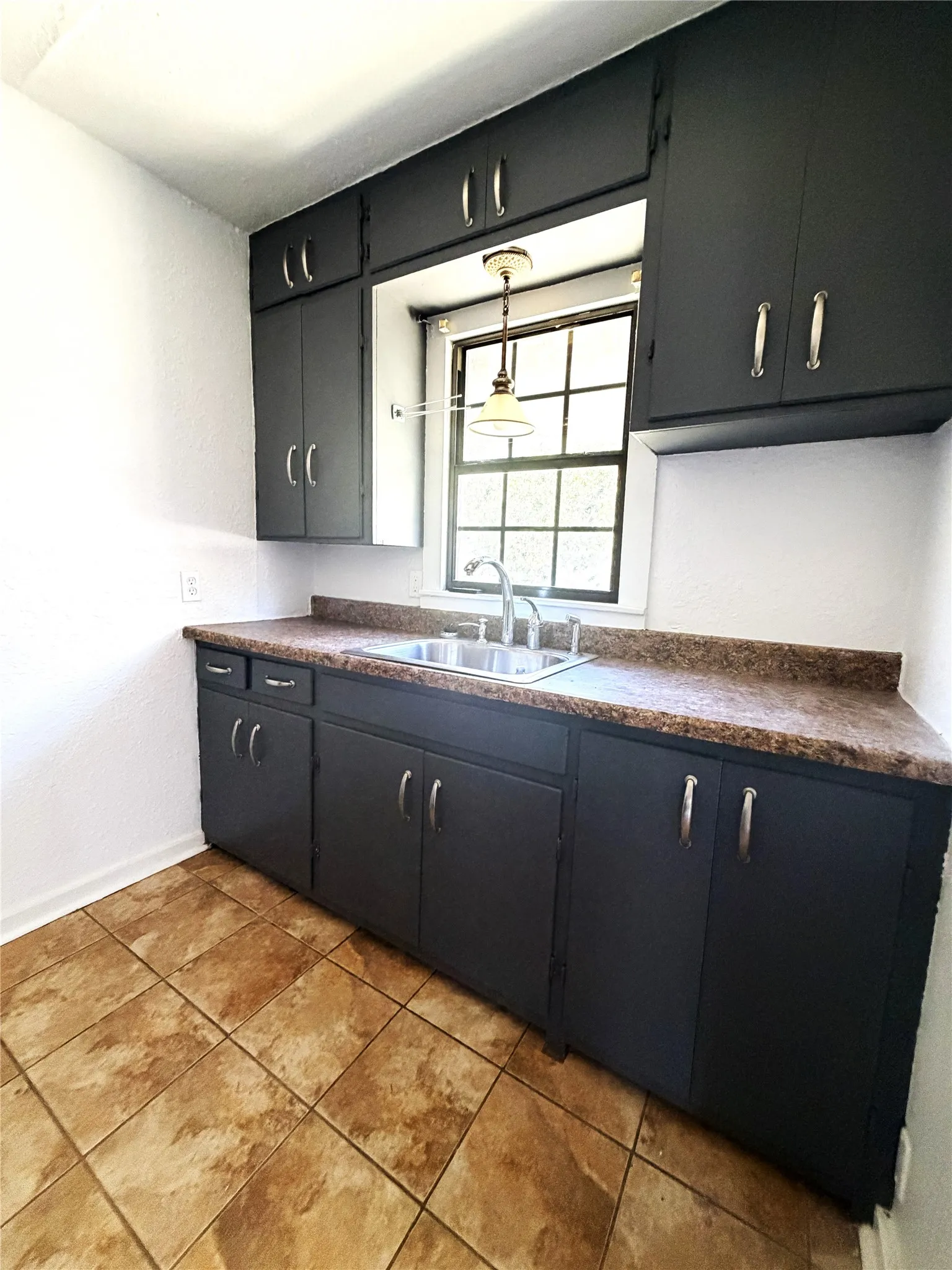 Single Family Residence For Sale in Eastland County , 707 E 23rd Street, Cisco, Texas 76437, 1 Bedroom, 1 Bathroom, Garage spaces, 780 Sqft, built in 1955, mls#21300378, Real Estate Agent in Cisco, Homes For Sale in Eastland county, Homes For Sale in Cisco, Realtor in Cisco Texas, Real Estate Brokerage Independent Realty Texas, Luminita Cordes Realtor