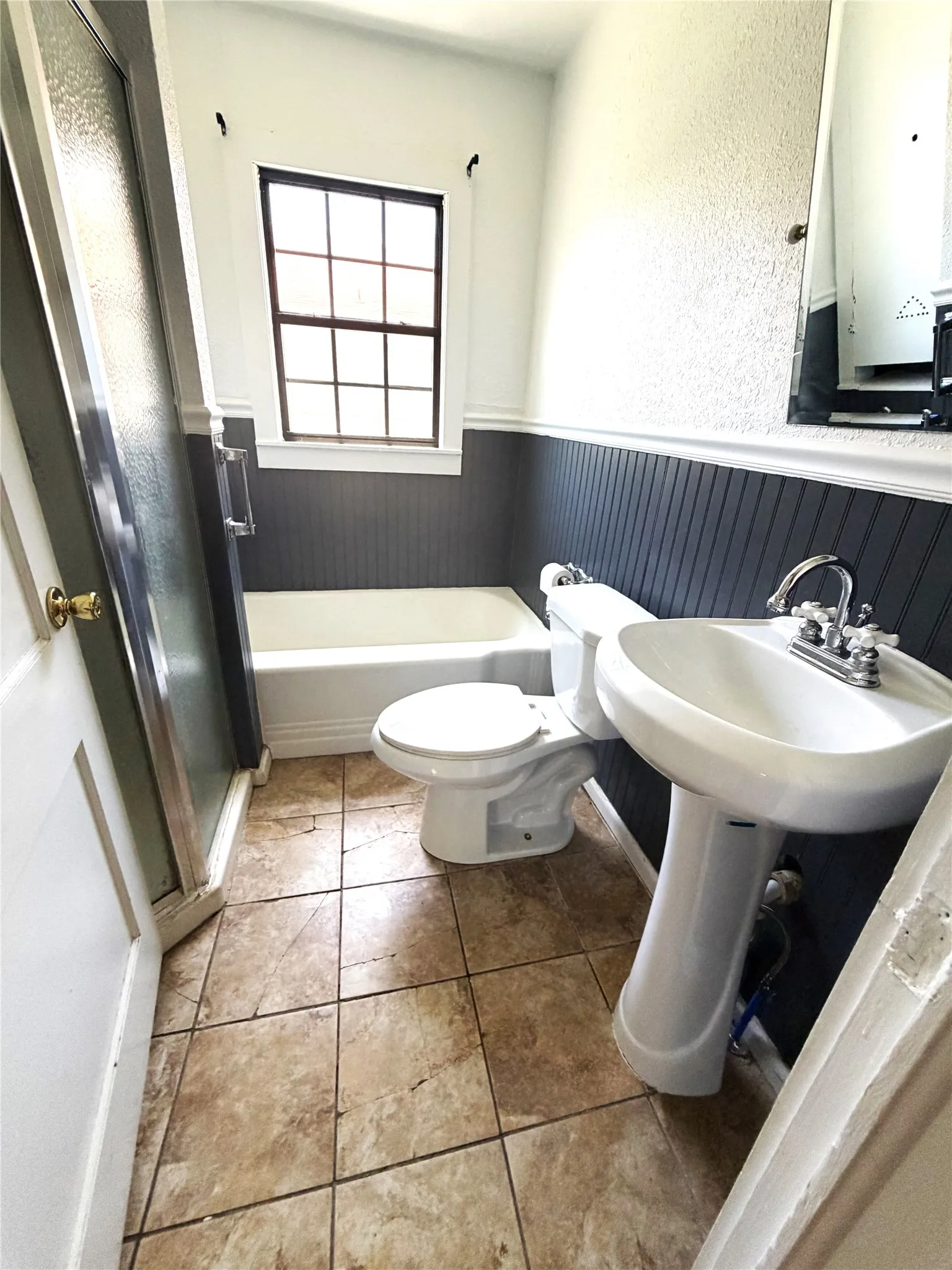 Single Family Residence For Sale in Eastland County , 707 E 23rd Street, Cisco, Texas 76437, 1 Bedroom, 1 Bathroom, Garage spaces, 780 Sqft, built in 1955, mls#21300378, Real Estate Agent in Cisco, Homes For Sale in Eastland county, Homes For Sale in Cisco, Realtor in Cisco Texas, Real Estate Brokerage Independent Realty Texas, Luminita Cordes Realtor