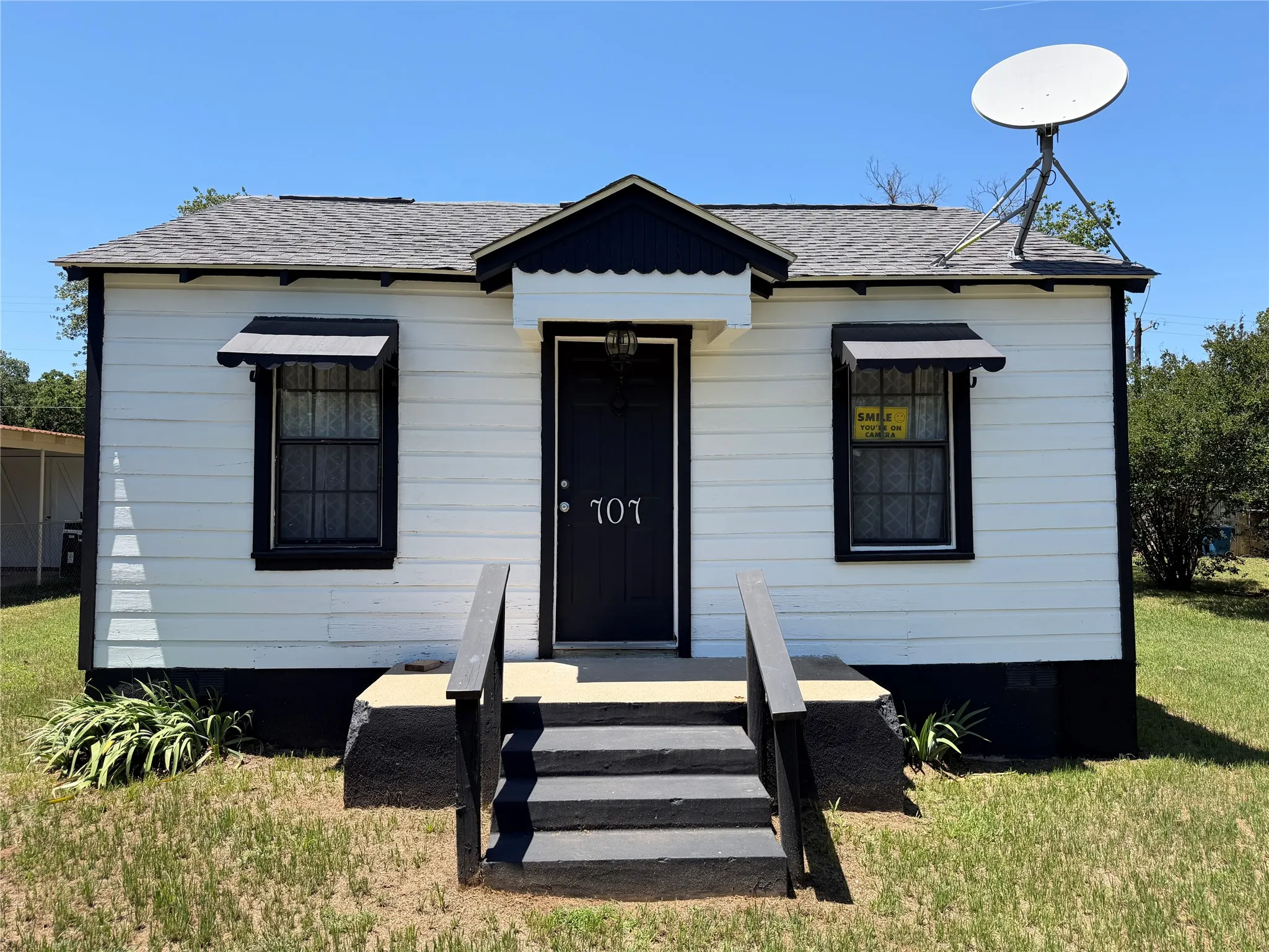Single Family Residence For Sale in Eastland County , 707 E 23rd Street, Cisco, Texas 76437, 1 Bedroom, 1 Bathroom, Garage spaces, 780 Sqft, built in 1955, mls#21300378, Real Estate Agent in Cisco, Homes For Sale in Eastland county, Homes For Sale in Cisco, Realtor in Cisco Texas, Real Estate Brokerage Independent Realty Texas, Luminita Cordes Realtor
