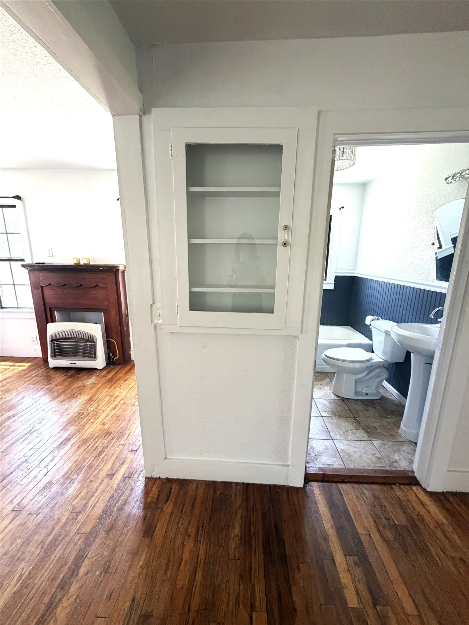 Single Family Residence For Sale in Eastland County , 707 E 23rd Street, Cisco, Texas 76437, 1 Bedroom, 1 Bathroom, Garage spaces, 780 Sqft, built in 1955, mls#21300378, Real Estate Agent in Cisco, Homes For Sale in Eastland county, Homes For Sale in Cisco, Realtor in Cisco Texas, Real Estate Brokerage Independent Realty Texas, Luminita Cordes Realtor