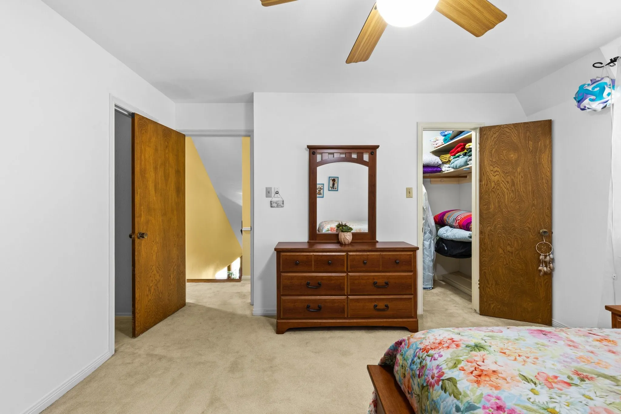 Walk-in closet