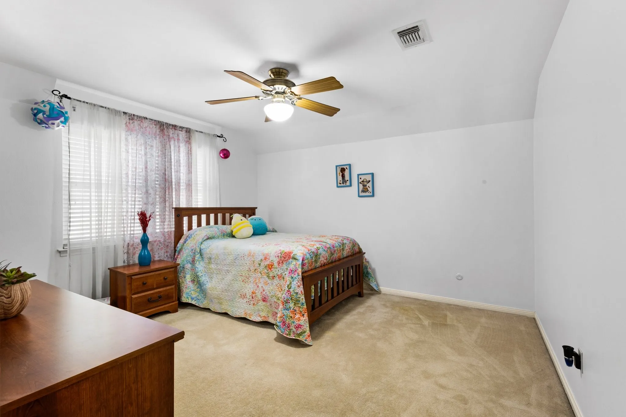 Secondary bdrm at top of stairs