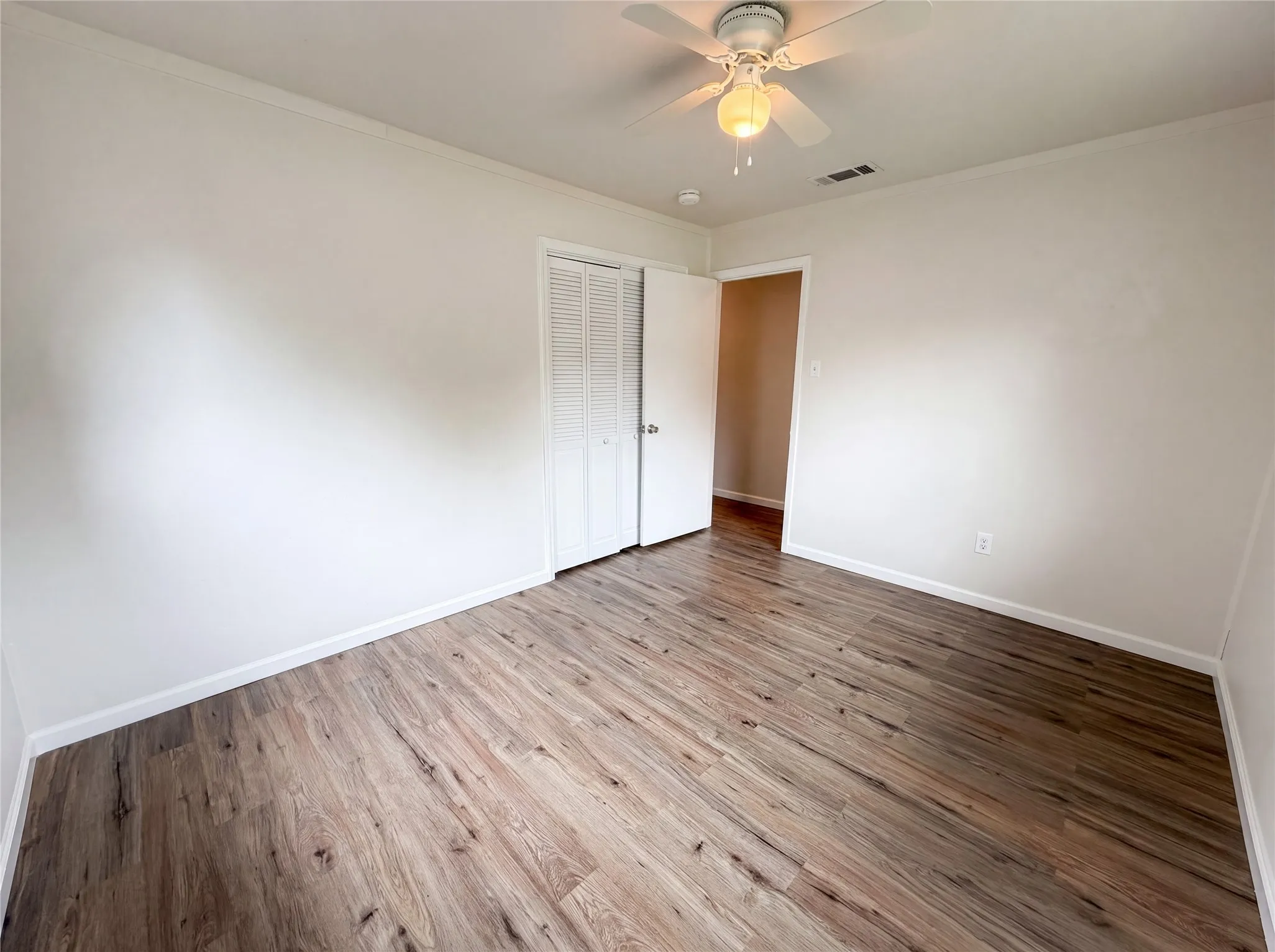 Single Family Residence For Sale in Mc Lennan County , 3720 Wingate Drive, Waco, Texas 76706, 4 Bedroom, 2 Bathroom, Garage spaces, 1,719 Sqft, built in 1967, mls#21283220, Real Estate Agent in Waco, Homes For Sale in Mc Lennan county, Homes For Sale in Waco, Realtor in Waco Texas, Real Estate Brokerage Independent Realty Texas, Luminita Cordes Realtor