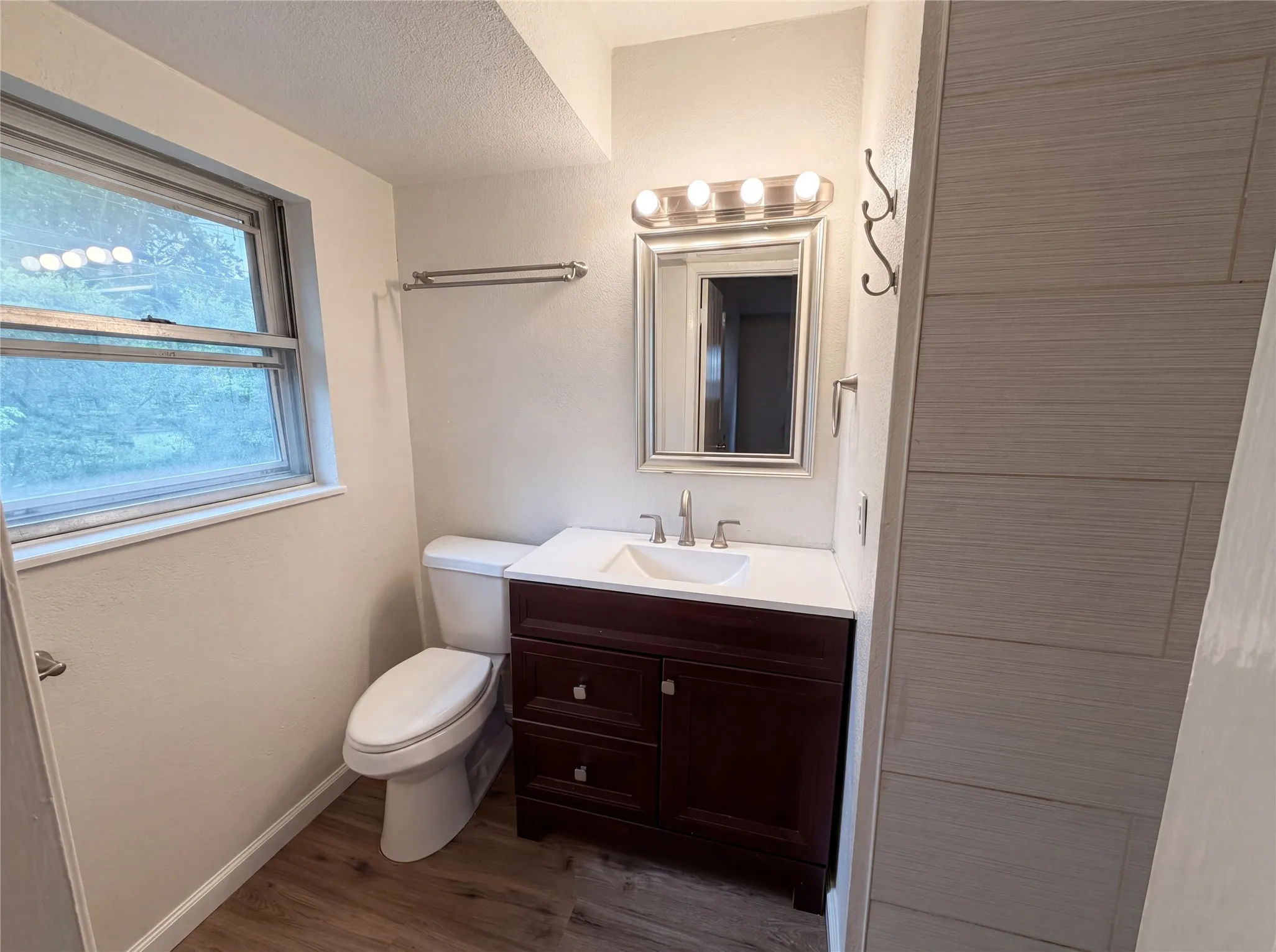 Single Family Residence For Sale in Mc Lennan County , 3720 Wingate Drive, Waco, Texas 76706, 4 Bedroom, 2 Bathroom, Garage spaces, 1,719 Sqft, built in 1967, mls#21283220, Real Estate Agent in Waco, Homes For Sale in Mc Lennan county, Homes For Sale in Waco, Realtor in Waco Texas, Real Estate Brokerage Independent Realty Texas, Luminita Cordes Realtor