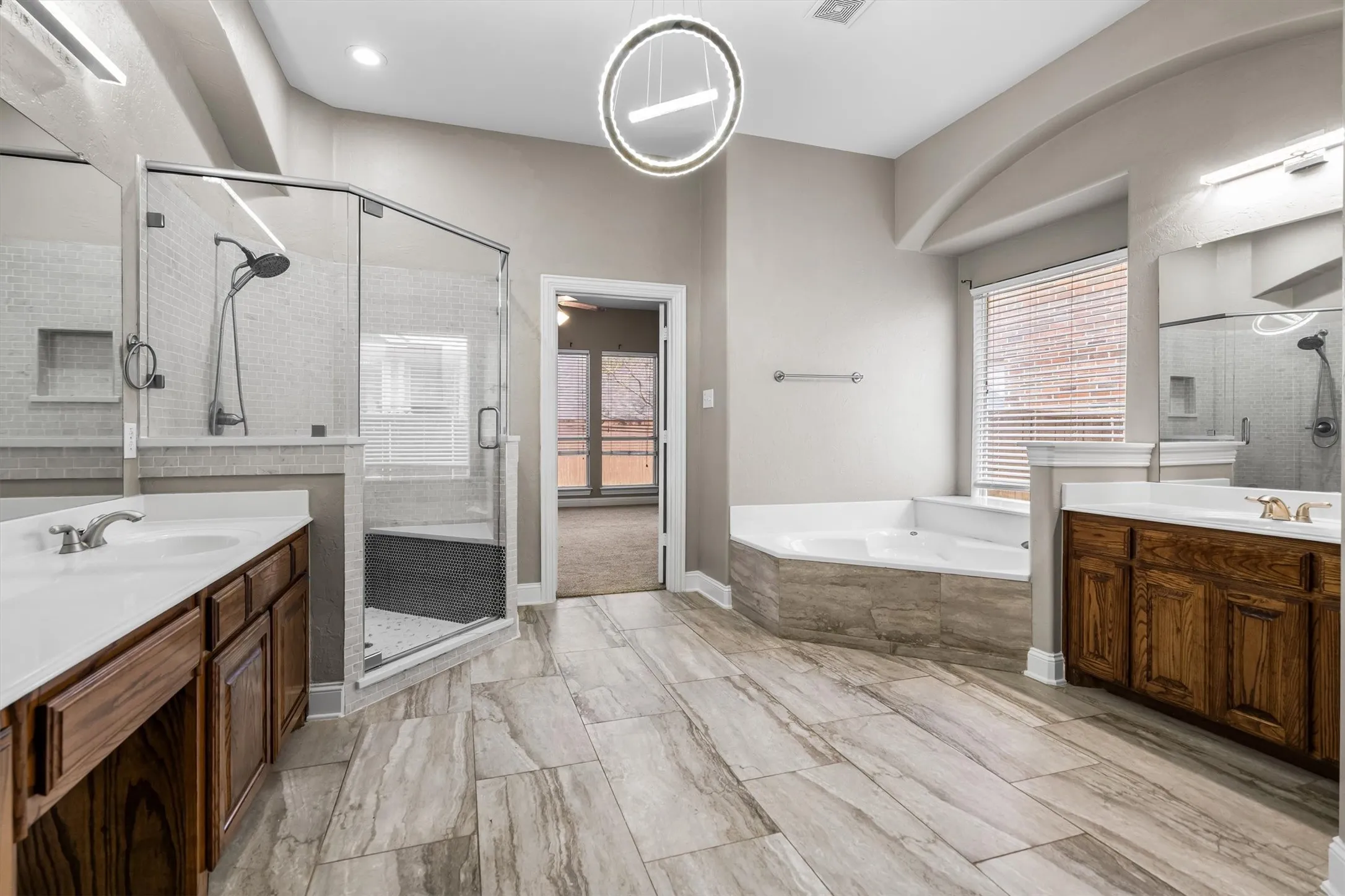 Single Family Residence For Sale in Denton County , 8381 Fullerton Street, Lantana, Texas 76226, 5 Bedroom, 4 Bathroom, 3 Garage spaces, 4,189 Sqft, built in 2006, mls#21295530, Real Estate Agent in Lantana, Homes For Sale in Denton county, Homes For Sale in Lantana, Realtor in Lantana Texas, Real Estate Brokerage Independent Realty Texas, Luminita Cordes Realtor