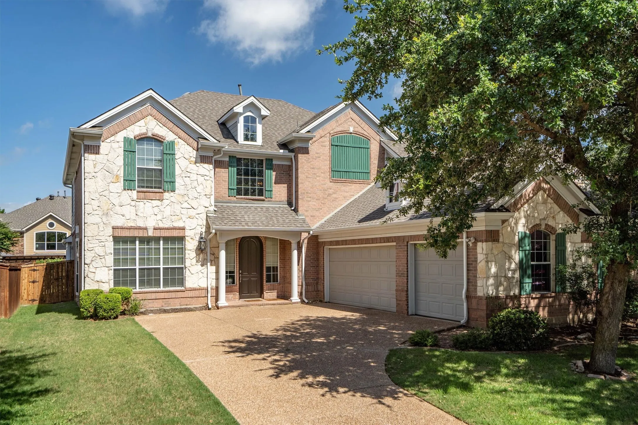 Single Family Residence For Sale in Denton County , 8381 Fullerton Street, Lantana, Texas 76226, 5 Bedroom, 4 Bathroom, 3 Garage spaces, 4,189 Sqft, built in 2006, mls#21295530, Real Estate Agent in Lantana, Homes For Sale in Denton county, Homes For Sale in Lantana, Realtor in Lantana Texas, Real Estate Brokerage Independent Realty Texas, Luminita Cordes Realtor