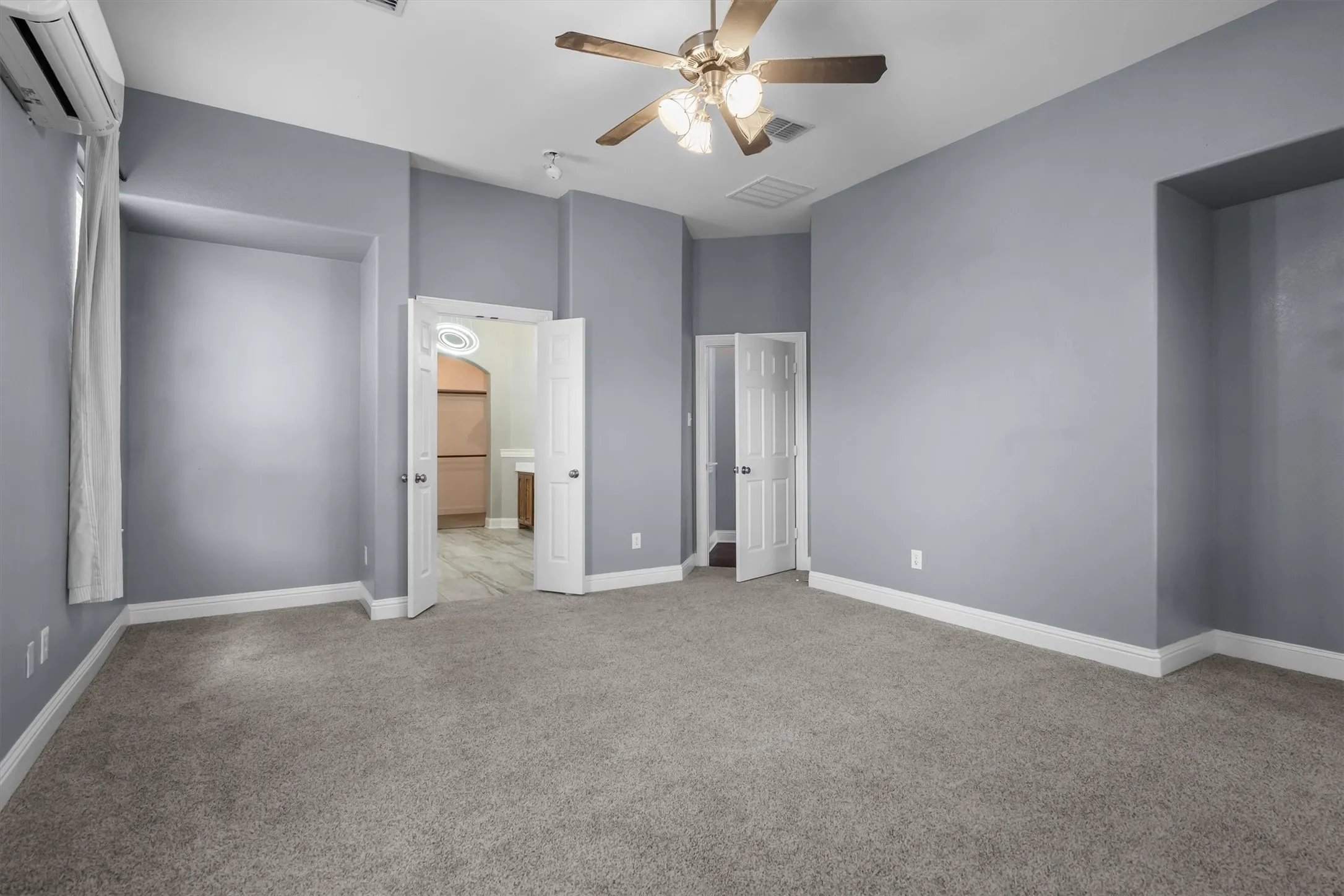 Single Family Residence For Sale in Denton County , 8381 Fullerton Street, Lantana, Texas 76226, 5 Bedroom, 4 Bathroom, 3 Garage spaces, 4,189 Sqft, built in 2006, mls#21295530, Real Estate Agent in Lantana, Homes For Sale in Denton county, Homes For Sale in Lantana, Realtor in Lantana Texas, Real Estate Brokerage Independent Realty Texas, Luminita Cordes Realtor