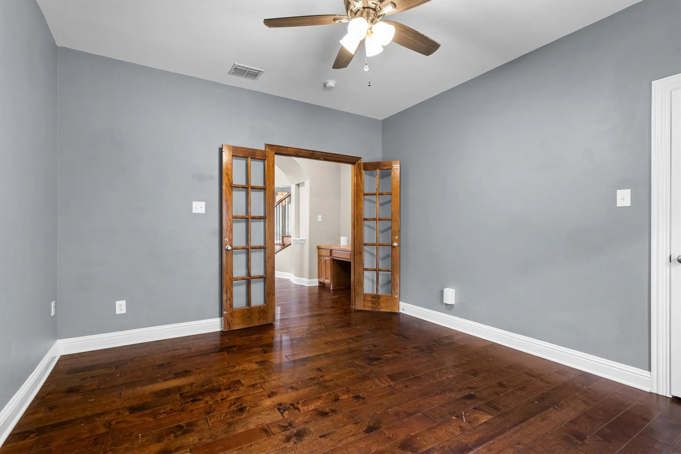 Single Family Residence For Sale in Denton County , 8381 Fullerton Street, Lantana, Texas 76226, 5 Bedroom, 4 Bathroom, 3 Garage spaces, 4,189 Sqft, built in 2006, mls#21295530, Real Estate Agent in Lantana, Homes For Sale in Denton county, Homes For Sale in Lantana, Realtor in Lantana Texas, Real Estate Brokerage Independent Realty Texas, Luminita Cordes Realtor