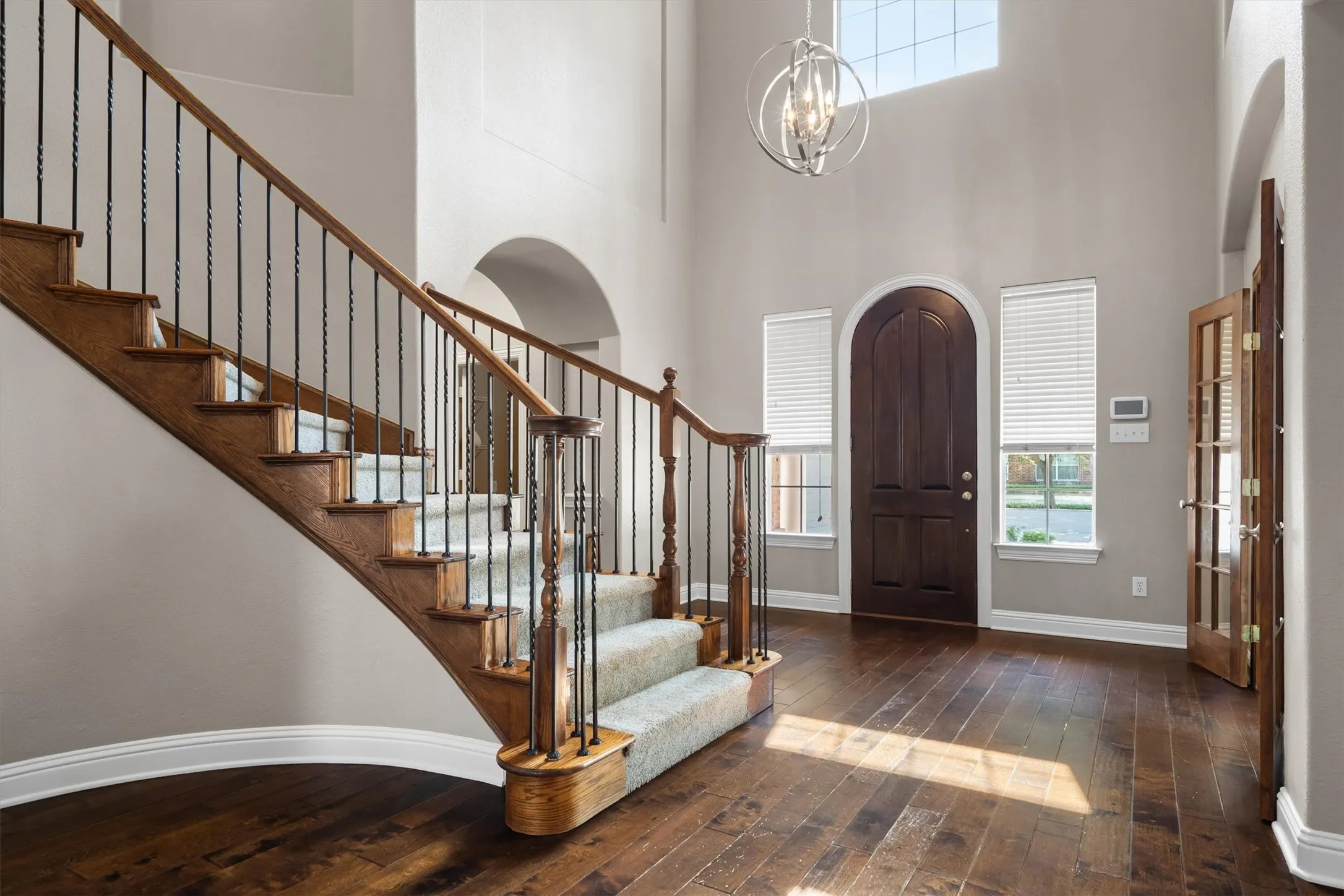 Single Family Residence For Sale in Denton County , 8381 Fullerton Street, Lantana, Texas 76226, 5 Bedroom, 4 Bathroom, 3 Garage spaces, 4,189 Sqft, built in 2006, mls#21295530, Real Estate Agent in Lantana, Homes For Sale in Denton county, Homes For Sale in Lantana, Realtor in Lantana Texas, Real Estate Brokerage Independent Realty Texas, Luminita Cordes Realtor