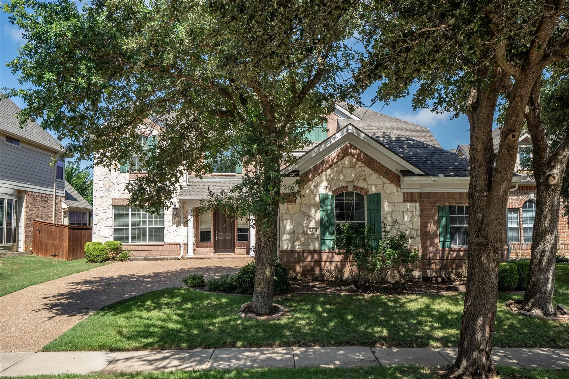 Single Family Residence For Sale in Denton County , 8381 Fullerton Street, Lantana, Texas 76226, 5 Bedroom, 4 Bathroom, 3 Garage spaces, 4,189 Sqft, built in 2006, mls#21295530, Real Estate Agent in Lantana, Homes For Sale in Denton county, Homes For Sale in Lantana, Realtor in Lantana Texas, Real Estate Brokerage Independent Realty Texas, Luminita Cordes Realtor