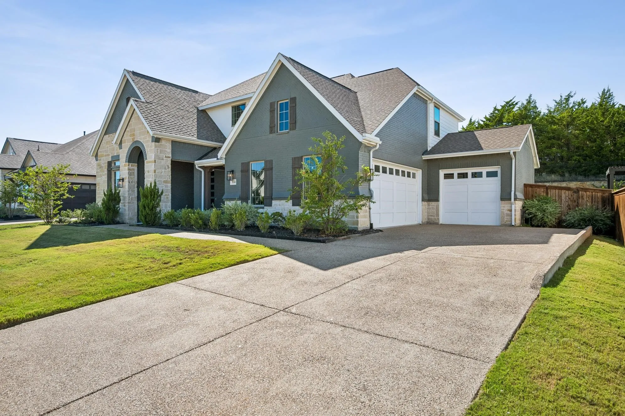 Single Family Residence For Sale in Collin County , 914 Paradise Lane, Wylie, Texas 75098, 5 Bedroom, 4 Bathroom, 3 Garage spaces, 3,818 Sqft, built in 2022, mls#21299031, Real Estate Agent in Wylie, Homes For Sale in Collin county, Homes For Sale in Wylie, Realtor in Wylie Texas, Real Estate Brokerage Independent Realty Texas, Luminita Cordes Realtor