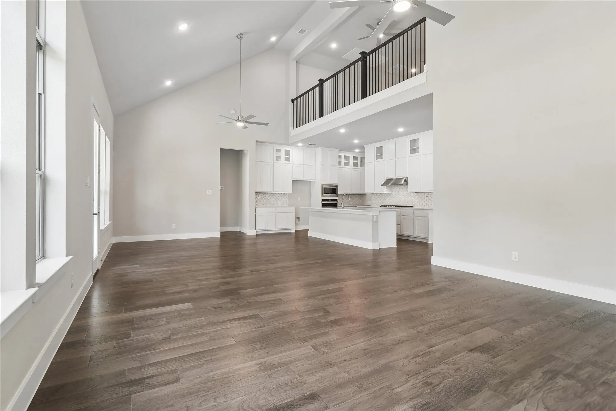 Single Family Residence For Sale in Collin County , 914 Paradise Lane, Wylie, Texas 75098, 5 Bedroom, 4 Bathroom, 3 Garage spaces, 3,818 Sqft, built in 2022, mls#21299031, Real Estate Agent in Wylie, Homes For Sale in Collin county, Homes For Sale in Wylie, Realtor in Wylie Texas, Real Estate Brokerage Independent Realty Texas, Luminita Cordes Realtor