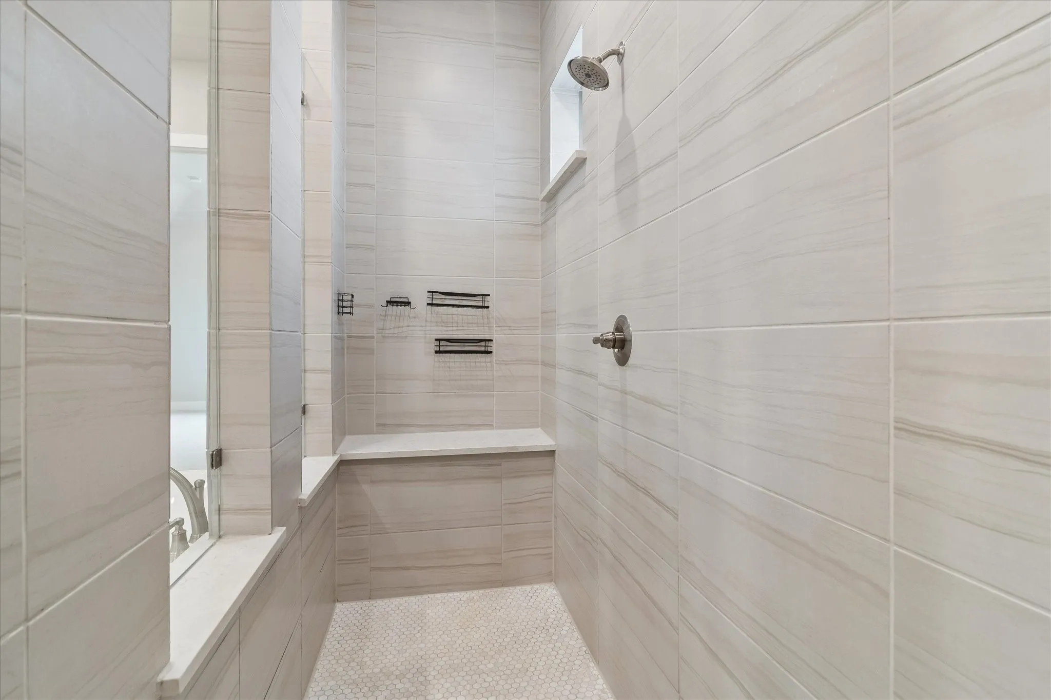 Single Family Residence For Sale in Collin County , 914 Paradise Lane, Wylie, Texas 75098, 5 Bedroom, 4 Bathroom, 3 Garage spaces, 3,818 Sqft, built in 2022, mls#21299031, Real Estate Agent in Wylie, Homes For Sale in Collin county, Homes For Sale in Wylie, Realtor in Wylie Texas, Real Estate Brokerage Independent Realty Texas, Luminita Cordes Realtor