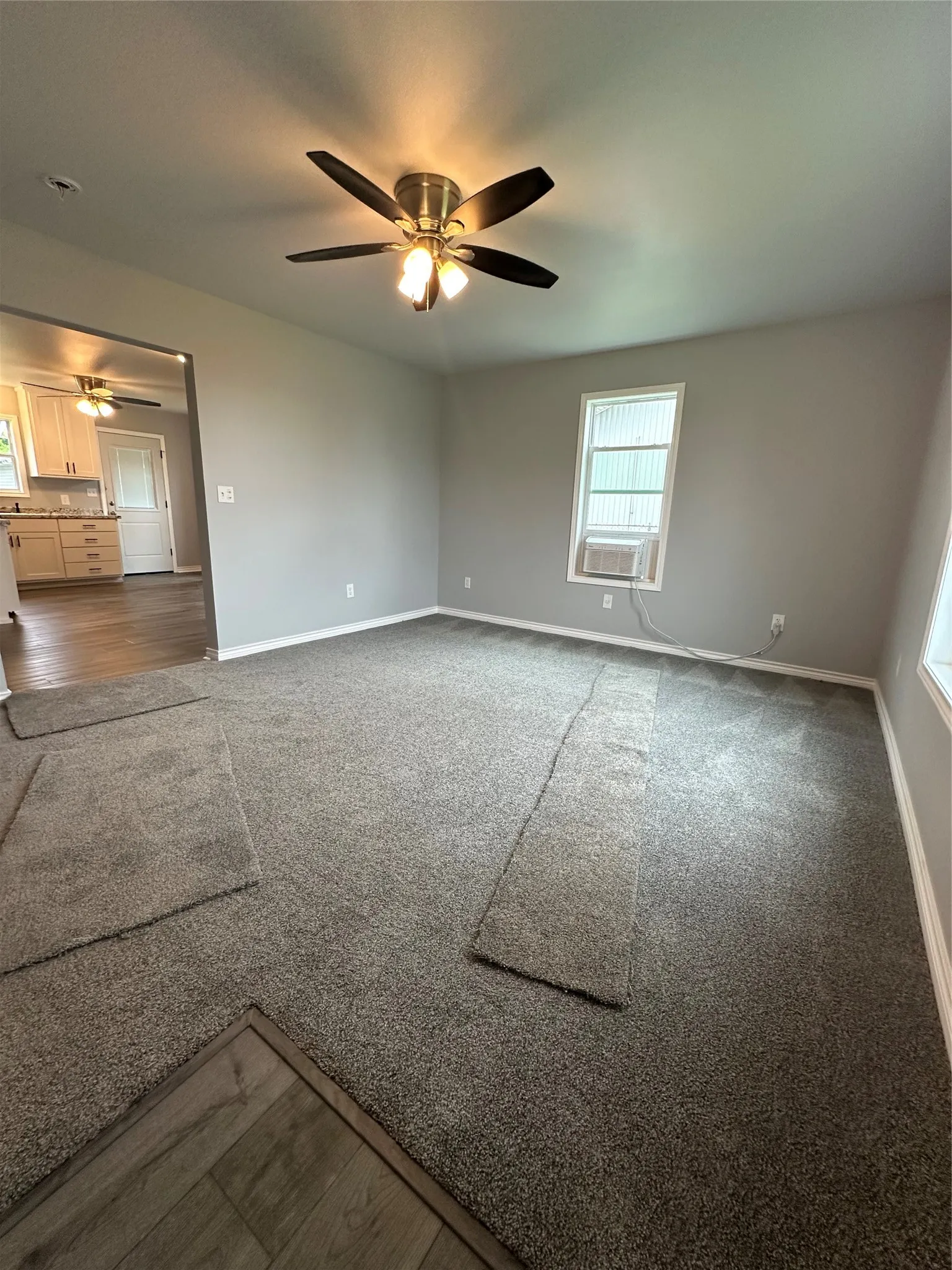 Single Family Residence For Rent in Tarrant County , 3608 Longvue Avenue, Fort Worth, Texas 76116, 2 Bedrooms, 1 Bathroom, 1 Garage spaces, 858 Sqft, built in 1948, Price $1,500, mls#21296647, Real Estate Agent in Fort Worth, Homes For Rent in Tarrant county, Homes For Rent in Fort Worth, Realtor in Fort Worth Texas, Real Estate Brokerage Independent Realty Texas, Luminita Cordes Realtor