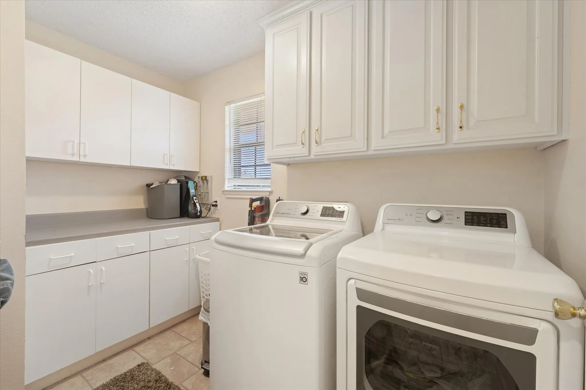 Single Family Residence For Sale in Collin County , 4480 County Road 551, Farmersville, Texas 75442, 4 Bedroom, 3 Bathroom, 2 Garage spaces, 1,872 Sqft, built in 1994, mls#21298128, Real Estate Agent in Farmersville, Homes For Sale in Collin county, Homes For Sale in Farmersville, Realtor in Farmersville Texas, Real Estate Brokerage Independent Realty Texas, Luminita Cordes Realtor