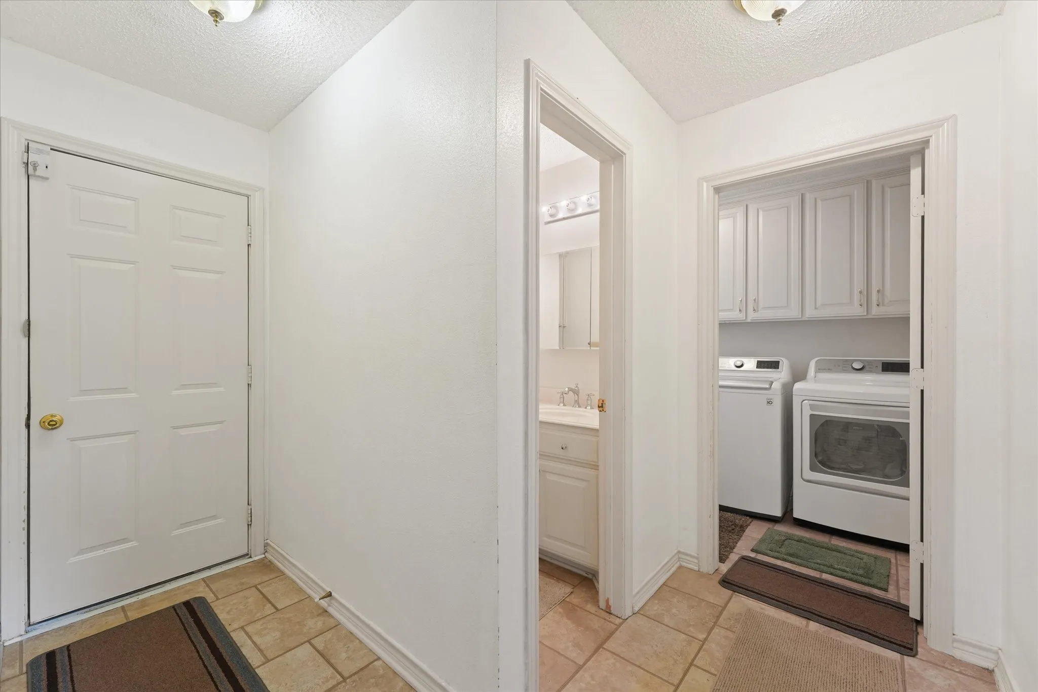 Single Family Residence For Sale in Collin County , 4480 County Road 551, Farmersville, Texas 75442, 4 Bedroom, 3 Bathroom, 2 Garage spaces, 1,872 Sqft, built in 1994, mls#21298128, Real Estate Agent in Farmersville, Homes For Sale in Collin county, Homes For Sale in Farmersville, Realtor in Farmersville Texas, Real Estate Brokerage Independent Realty Texas, Luminita Cordes Realtor