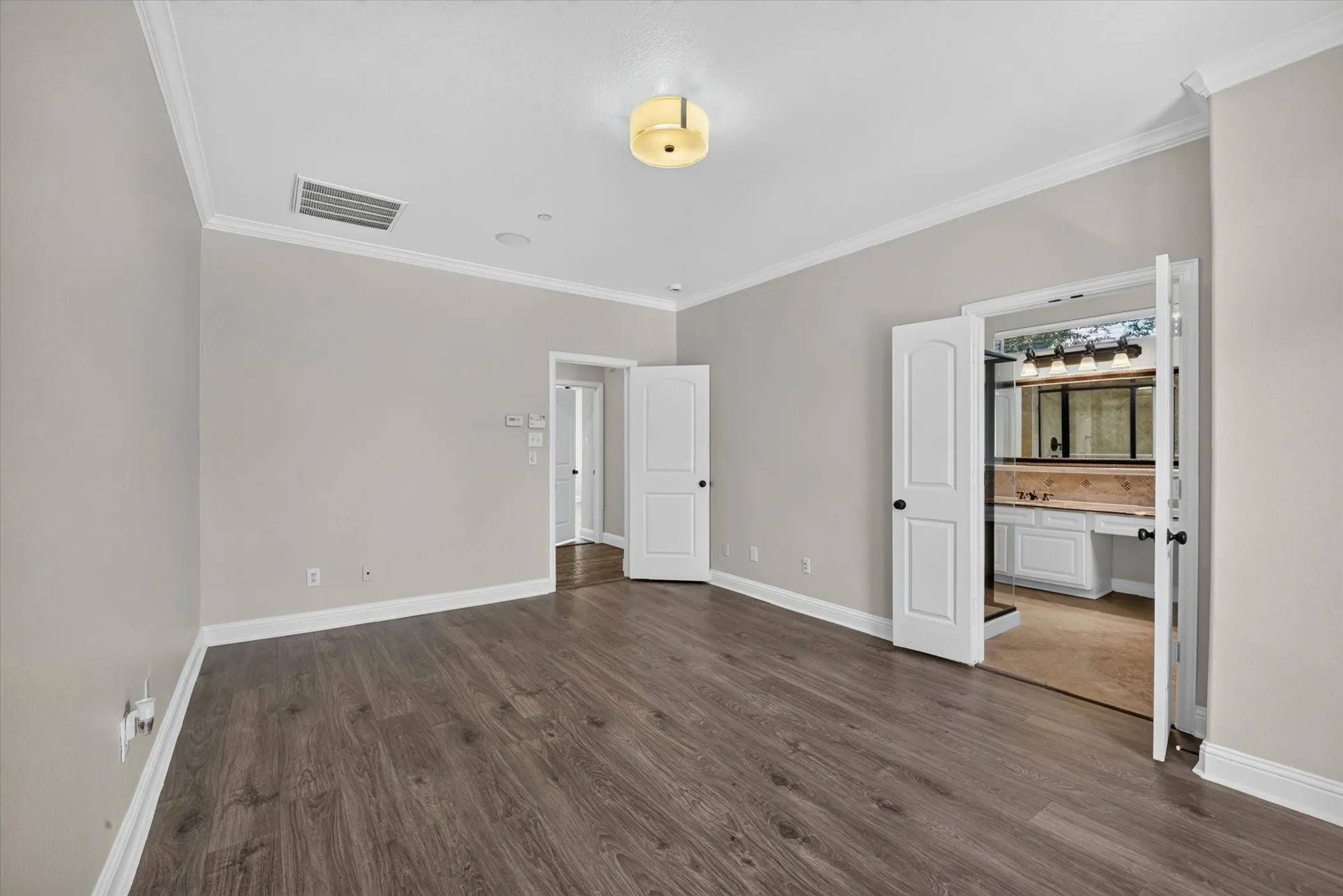 Townhouse For Sale in Collin County , 5729 Lunsford Road, Plano, Texas 75024, 3 Bedroom, 4 Bathroom, 2 Garage spaces, 1,958 Sqft, built in 2005, mls#21299716, Real Estate Agent in Plano, Homes For Sale in Collin county, Homes For Sale in Plano, Realtor in Plano Texas, Real Estate Brokerage Independent Realty Texas, Luminita Cordes Realtor