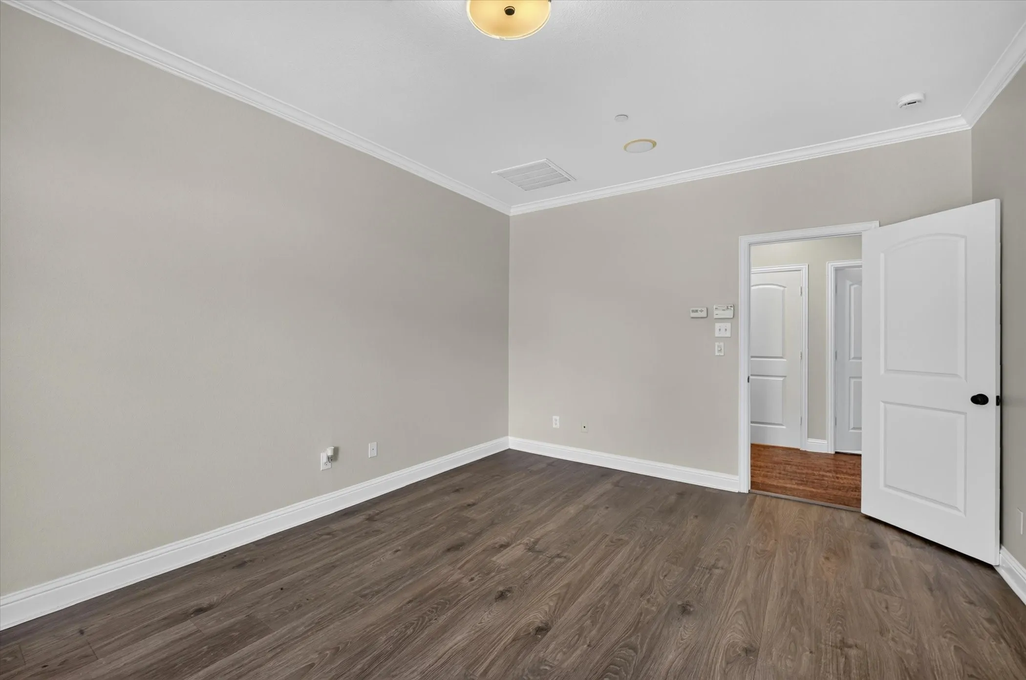 Townhouse For Sale in Collin County , 5729 Lunsford Road, Plano, Texas 75024, 3 Bedroom, 4 Bathroom, 2 Garage spaces, 1,958 Sqft, built in 2005, mls#21299716, Real Estate Agent in Plano, Homes For Sale in Collin county, Homes For Sale in Plano, Realtor in Plano Texas, Real Estate Brokerage Independent Realty Texas, Luminita Cordes Realtor
