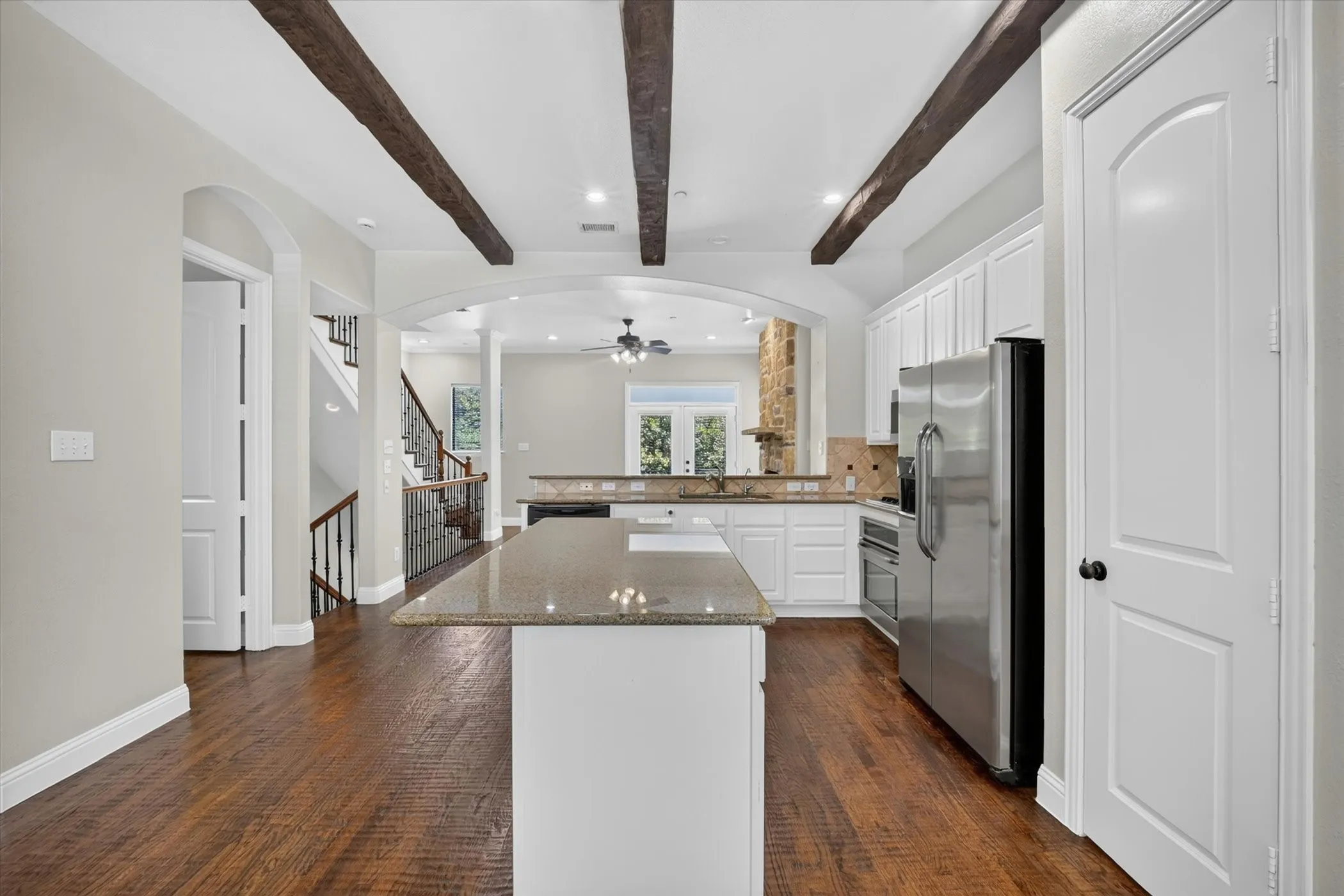 Townhouse For Sale in Collin County , 5729 Lunsford Road, Plano, Texas 75024, 3 Bedroom, 4 Bathroom, 2 Garage spaces, 1,958 Sqft, built in 2005, mls#21299716, Real Estate Agent in Plano, Homes For Sale in Collin county, Homes For Sale in Plano, Realtor in Plano Texas, Real Estate Brokerage Independent Realty Texas, Luminita Cordes Realtor