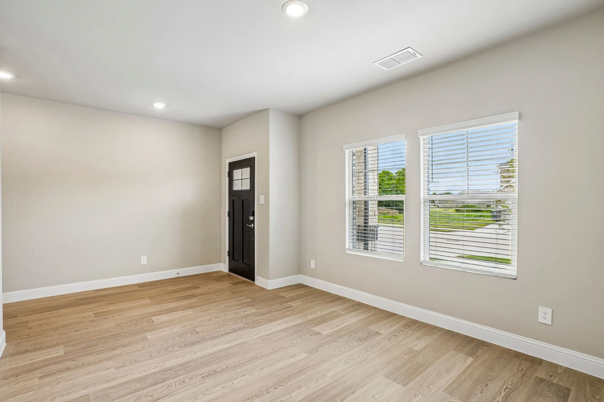 Photo is not of the actual home, but is an inspirational photo of builder’s model home and may depict options, furnishings, and/or decorator features that are not included.