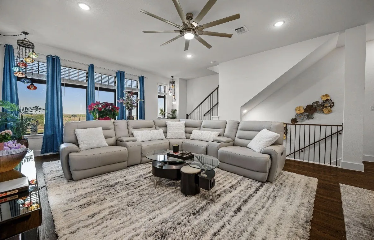 Townhouse For Rent in Dallas County , 802 Resort Drive, Rowlett, Texas 75088, 4 Bedroom, 4 Bathroom, 2 Garage spaces, 2,281 Sqft, built in 2024, mls#21300488, Real Estate Agent in Rowlett, Homes For Rent in Dallas county, Homes For Rent in Rowlett, Realtor in Rowlett Texas, Real Estate Brokerage Independent Realty Texas, Luminita Cordes Realtor
