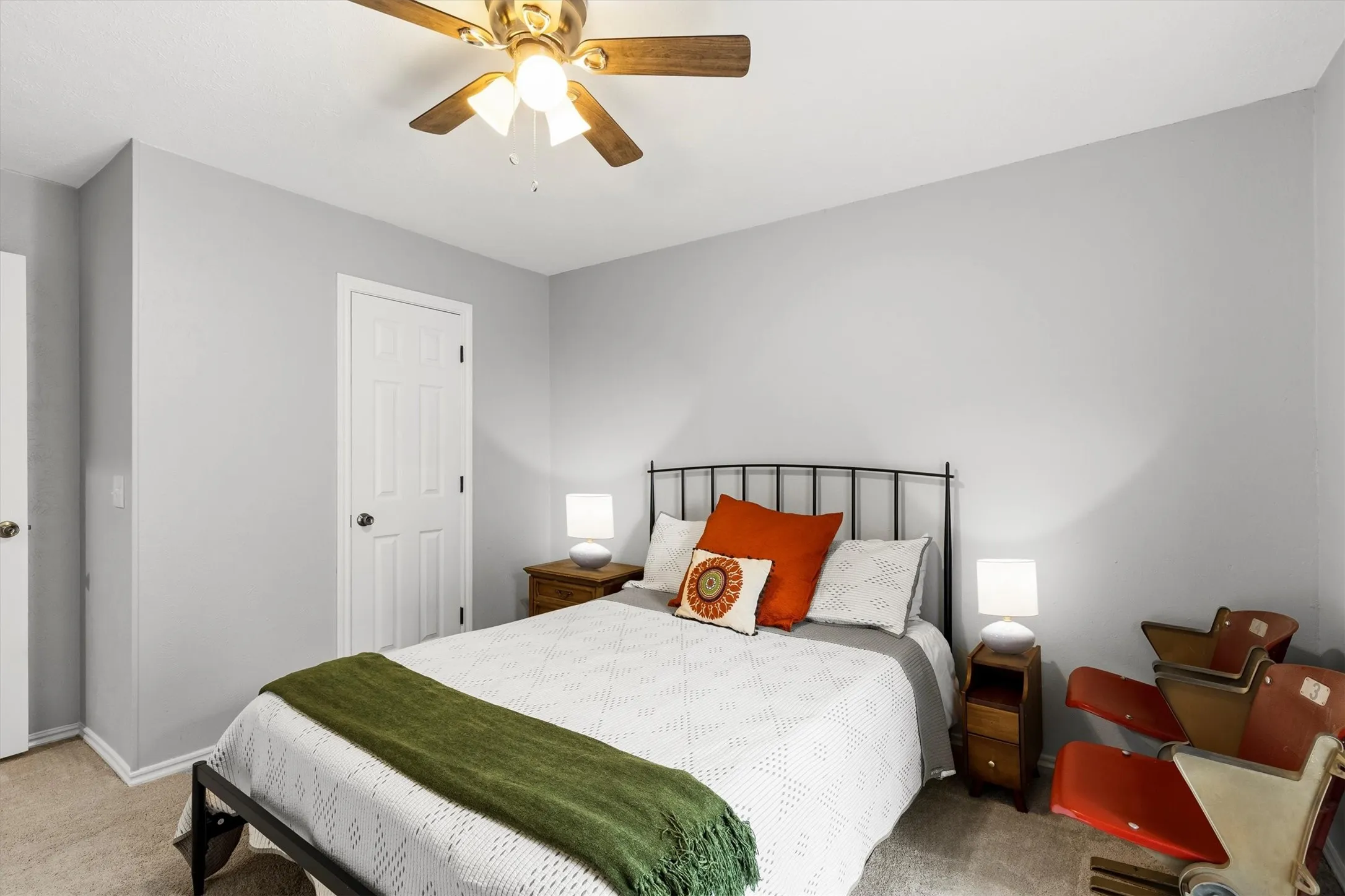 Single Family Residence For Sale in Collin County , 1809 Greenway Drive, Plano, Texas 75075, 4 Bedroom, 2 Bathroom, 2 Garage spaces, 2,125 Sqft, built in 1974, mls#21284839, Real Estate Agent in Plano, Homes For Sale in Collin county, Homes For Sale in Plano, Realtor in Plano Texas, Real Estate Brokerage Independent Realty Texas, Luminita Cordes Realtor