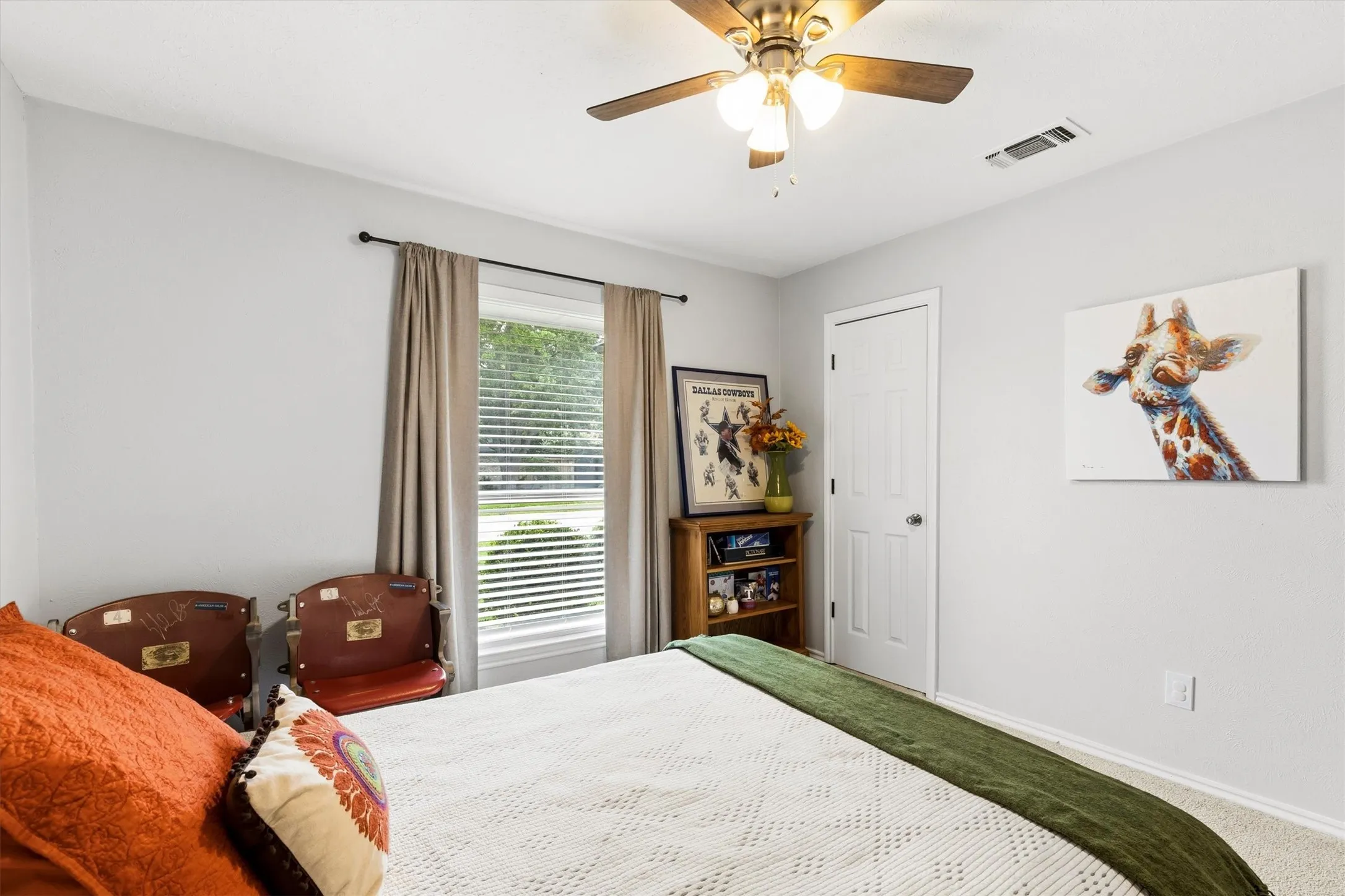 Single Family Residence For Sale in Collin County , 1809 Greenway Drive, Plano, Texas 75075, 4 Bedroom, 2 Bathroom, 2 Garage spaces, 2,125 Sqft, built in 1974, mls#21284839, Real Estate Agent in Plano, Homes For Sale in Collin county, Homes For Sale in Plano, Realtor in Plano Texas, Real Estate Brokerage Independent Realty Texas, Luminita Cordes Realtor