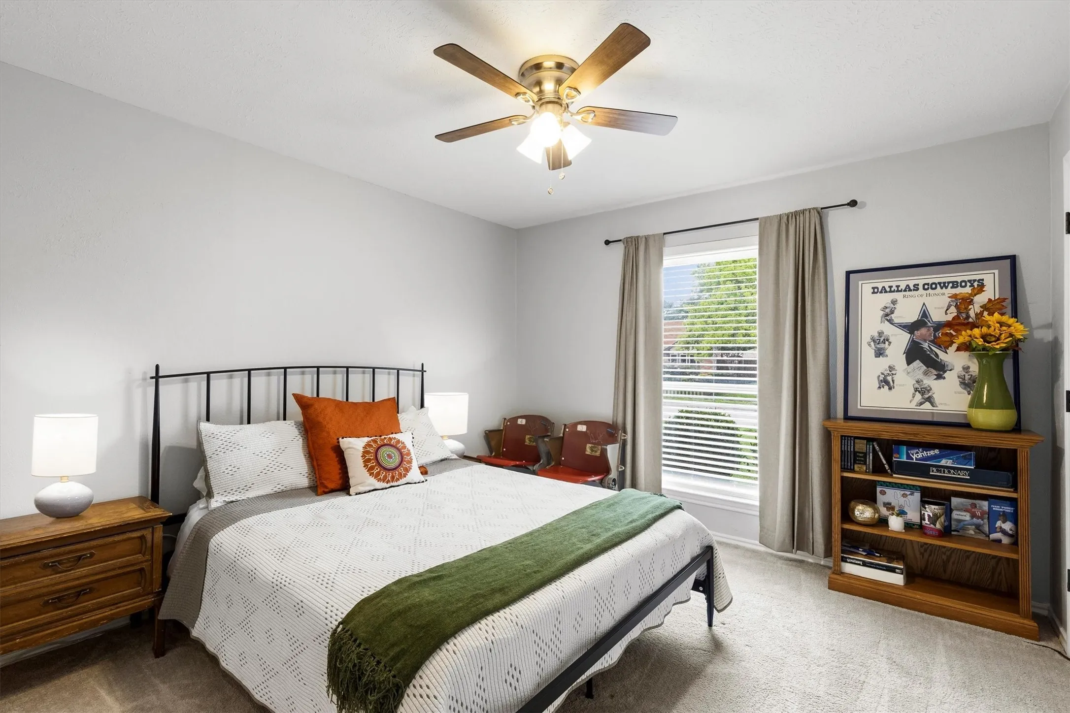 Single Family Residence For Sale in Collin County , 1809 Greenway Drive, Plano, Texas 75075, 4 Bedroom, 2 Bathroom, 2 Garage spaces, 2,125 Sqft, built in 1974, mls#21284839, Real Estate Agent in Plano, Homes For Sale in Collin county, Homes For Sale in Plano, Realtor in Plano Texas, Real Estate Brokerage Independent Realty Texas, Luminita Cordes Realtor