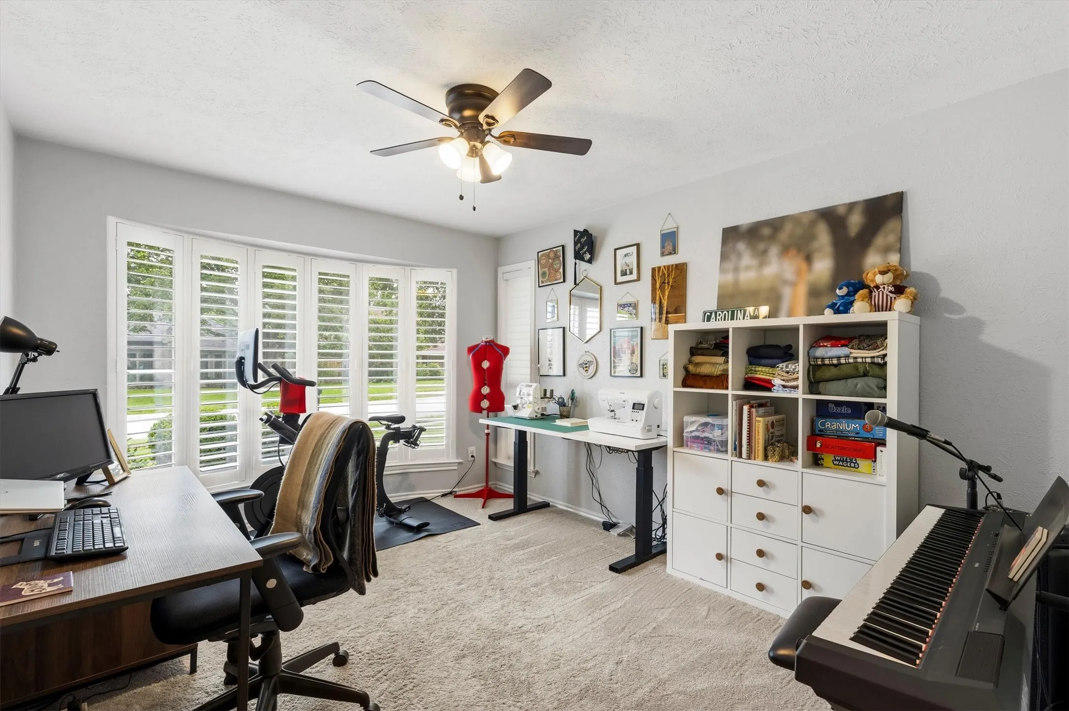 Single Family Residence For Sale in Collin County , 1809 Greenway Drive, Plano, Texas 75075, 4 Bedroom, 2 Bathroom, 2 Garage spaces, 2,125 Sqft, built in 1974, mls#21284839, Real Estate Agent in Plano, Homes For Sale in Collin county, Homes For Sale in Plano, Realtor in Plano Texas, Real Estate Brokerage Independent Realty Texas, Luminita Cordes Realtor