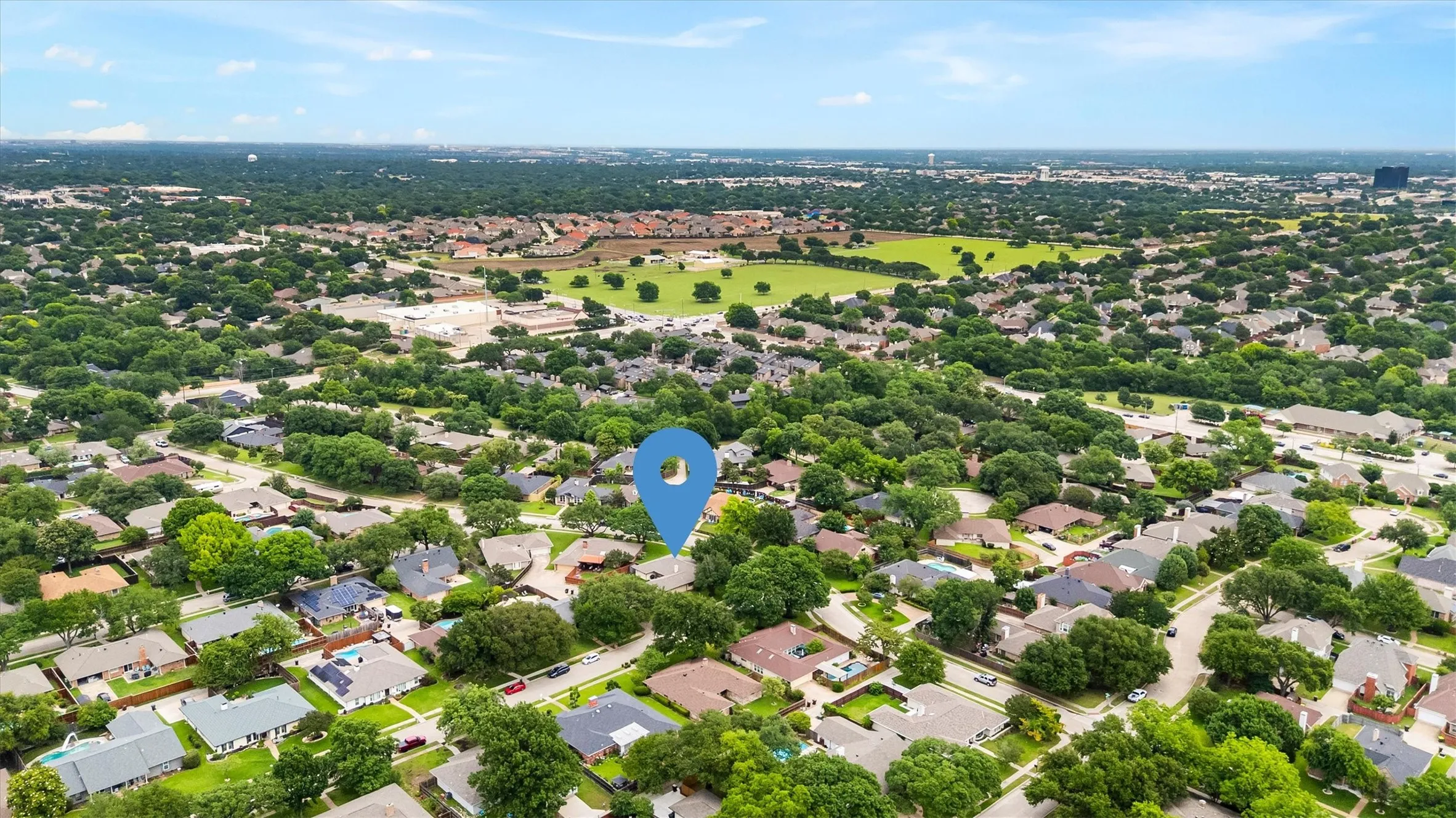 Single Family Residence For Sale in Collin County , 1809 Greenway Drive, Plano, Texas 75075, 4 Bedroom, 2 Bathroom, 2 Garage spaces, 2,125 Sqft, built in 1974, mls#21284839, Real Estate Agent in Plano, Homes For Sale in Collin county, Homes For Sale in Plano, Realtor in Plano Texas, Real Estate Brokerage Independent Realty Texas, Luminita Cordes Realtor