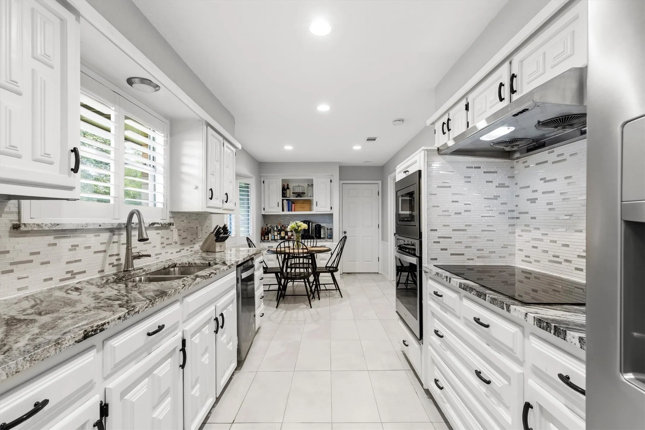 Single Family Residence For Sale in Collin County , 1809 Greenway Drive, Plano, Texas 75075, 4 Bedroom, 2 Bathroom, 2 Garage spaces, 2,125 Sqft, built in 1974, mls#21284839, Real Estate Agent in Plano, Homes For Sale in Collin county, Homes For Sale in Plano, Realtor in Plano Texas, Real Estate Brokerage Independent Realty Texas, Luminita Cordes Realtor