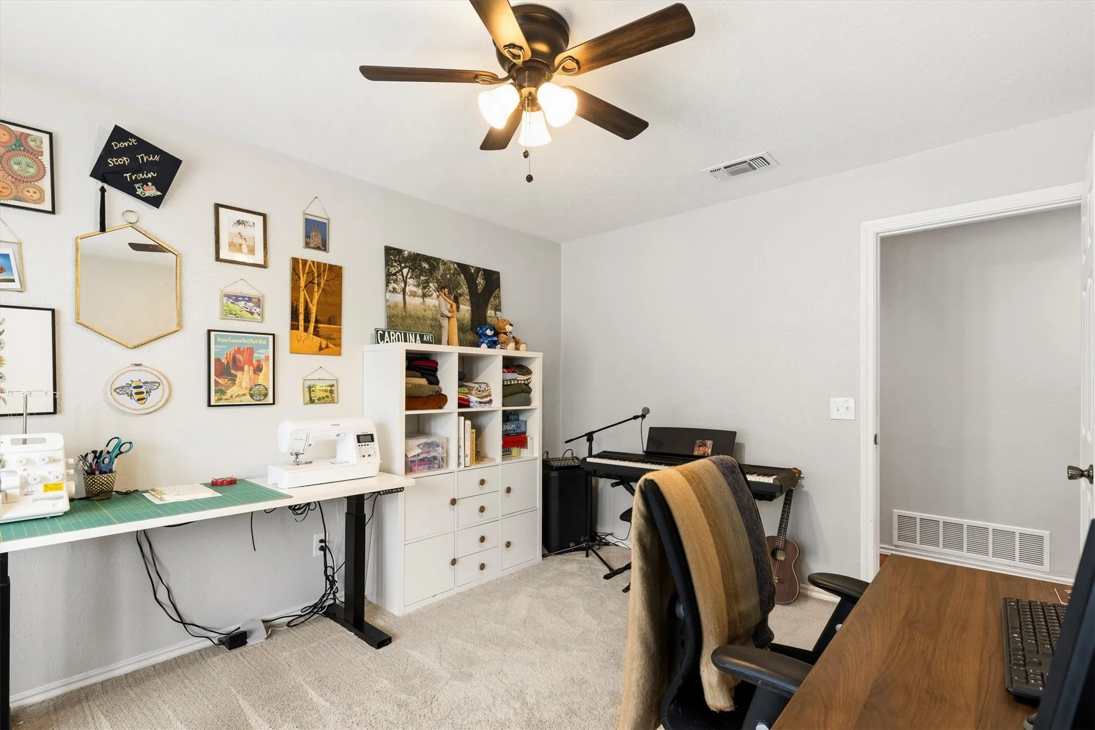 Single Family Residence For Sale in Collin County , 1809 Greenway Drive, Plano, Texas 75075, 4 Bedroom, 2 Bathroom, 2 Garage spaces, 2,125 Sqft, built in 1974, mls#21284839, Real Estate Agent in Plano, Homes For Sale in Collin county, Homes For Sale in Plano, Realtor in Plano Texas, Real Estate Brokerage Independent Realty Texas, Luminita Cordes Realtor