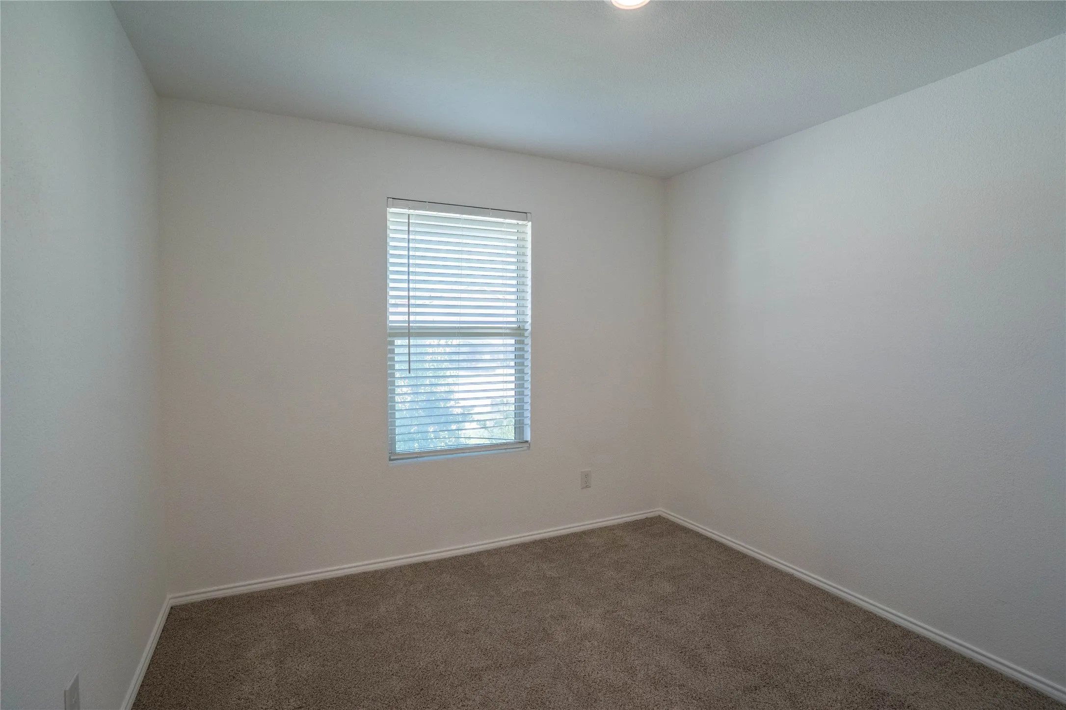 Single Family Residence For Sale in Tarrant County , 8636 Becker Avenue, Fort Worth, Texas 76123, 3 Bedroom, 2 Bathroom, 2 Garage spaces, 1,305 Sqft, built in 2023, mls#21300254, Real Estate Agent in Fort Worth, Homes For Sale in Tarrant county, Homes For Sale in Fort Worth, Realtor in Fort Worth Texas, Real Estate Brokerage Independent Realty Texas, Luminita Cordes Realtor