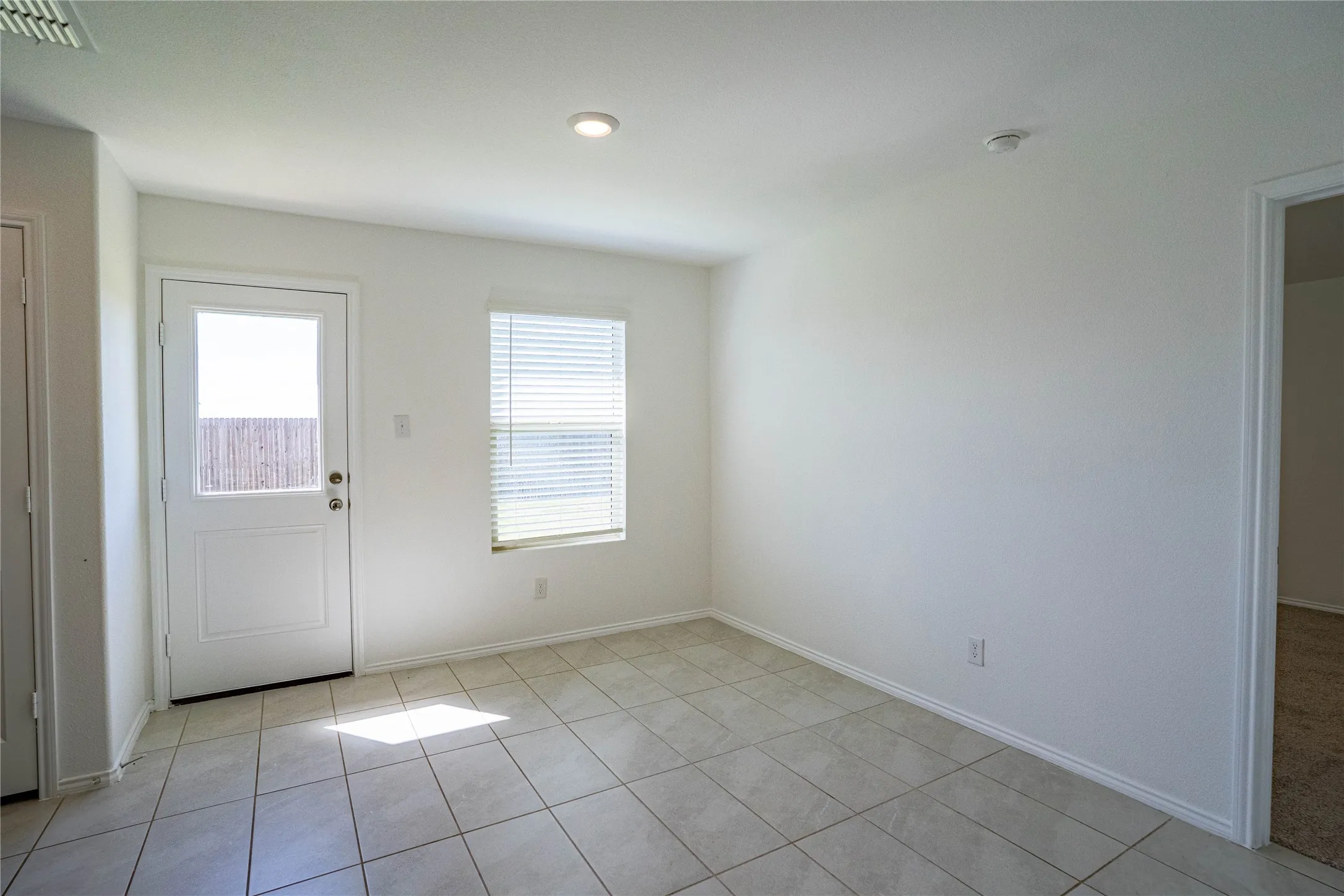 Single Family Residence For Sale in Tarrant County , 8636 Becker Avenue, Fort Worth, Texas 76123, 3 Bedroom, 2 Bathroom, 2 Garage spaces, 1,305 Sqft, built in 2023, mls#21300254, Real Estate Agent in Fort Worth, Homes For Sale in Tarrant county, Homes For Sale in Fort Worth, Realtor in Fort Worth Texas, Real Estate Brokerage Independent Realty Texas, Luminita Cordes Realtor