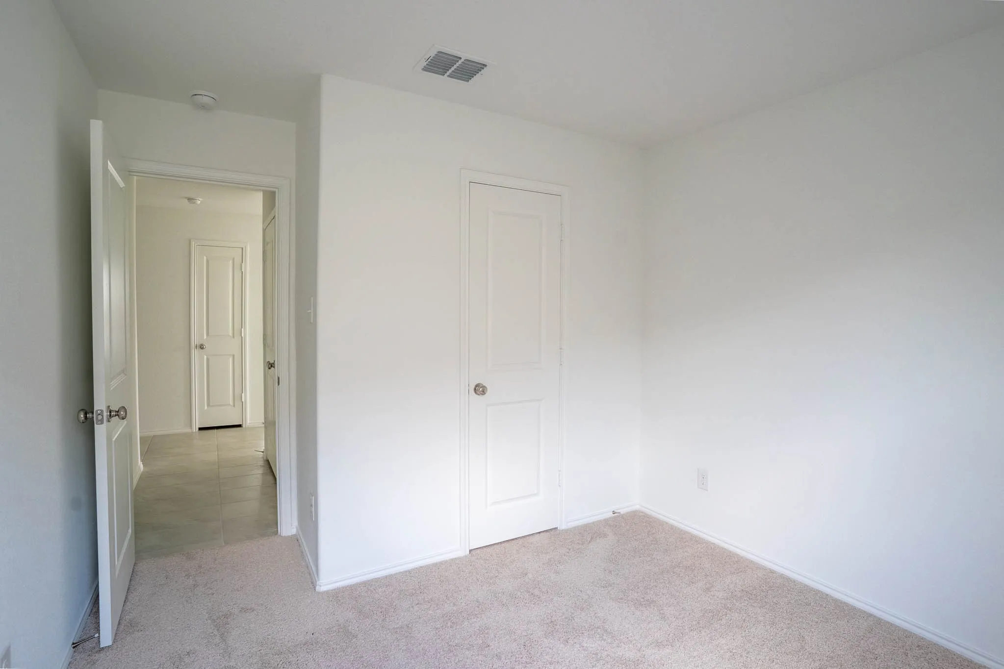 Single Family Residence For Sale in Tarrant County , 8636 Becker Avenue, Fort Worth, Texas 76123, 3 Bedroom, 2 Bathroom, 2 Garage spaces, 1,305 Sqft, built in 2023, mls#21300254, Real Estate Agent in Fort Worth, Homes For Sale in Tarrant county, Homes For Sale in Fort Worth, Realtor in Fort Worth Texas, Real Estate Brokerage Independent Realty Texas, Luminita Cordes Realtor