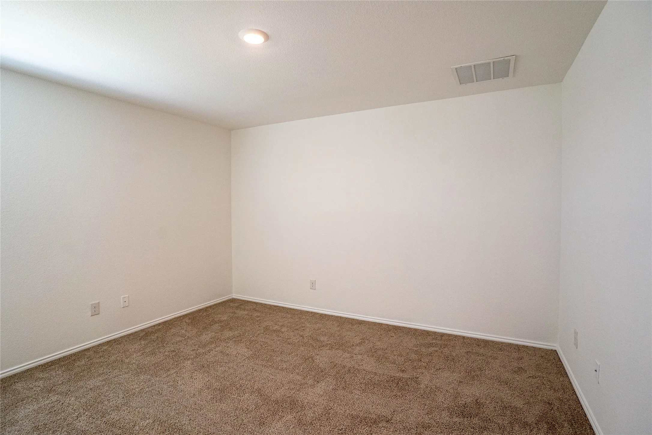 Single Family Residence For Sale in Tarrant County , 8636 Becker Avenue, Fort Worth, Texas 76123, 3 Bedroom, 2 Bathroom, 2 Garage spaces, 1,305 Sqft, built in 2023, mls#21300254, Real Estate Agent in Fort Worth, Homes For Sale in Tarrant county, Homes For Sale in Fort Worth, Realtor in Fort Worth Texas, Real Estate Brokerage Independent Realty Texas, Luminita Cordes Realtor