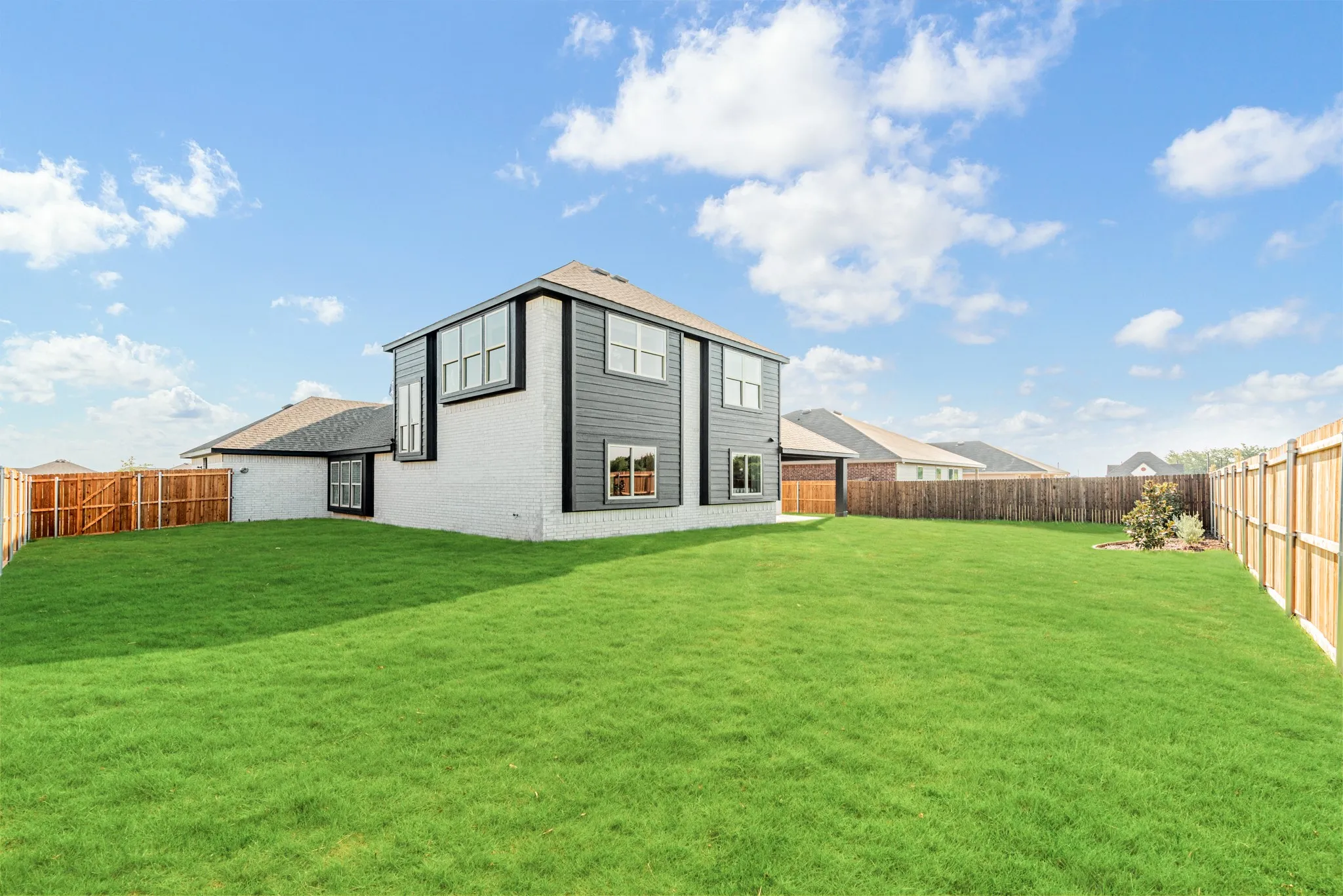 Single Family Residence For Sale in Collin County , 209 Saddletree Drive, Nevada, Texas 75173, 4 Bedroom, 3 Bathroom, 3 Garage spaces, 2,759 Sqft, built in 2024, mls#21299743, Real Estate Agent in Nevada, Homes For Sale in Collin county, Homes For Sale in Nevada, Realtor in Nevada Texas, Real Estate Brokerage Independent Realty Texas, Luminita Cordes Realtor