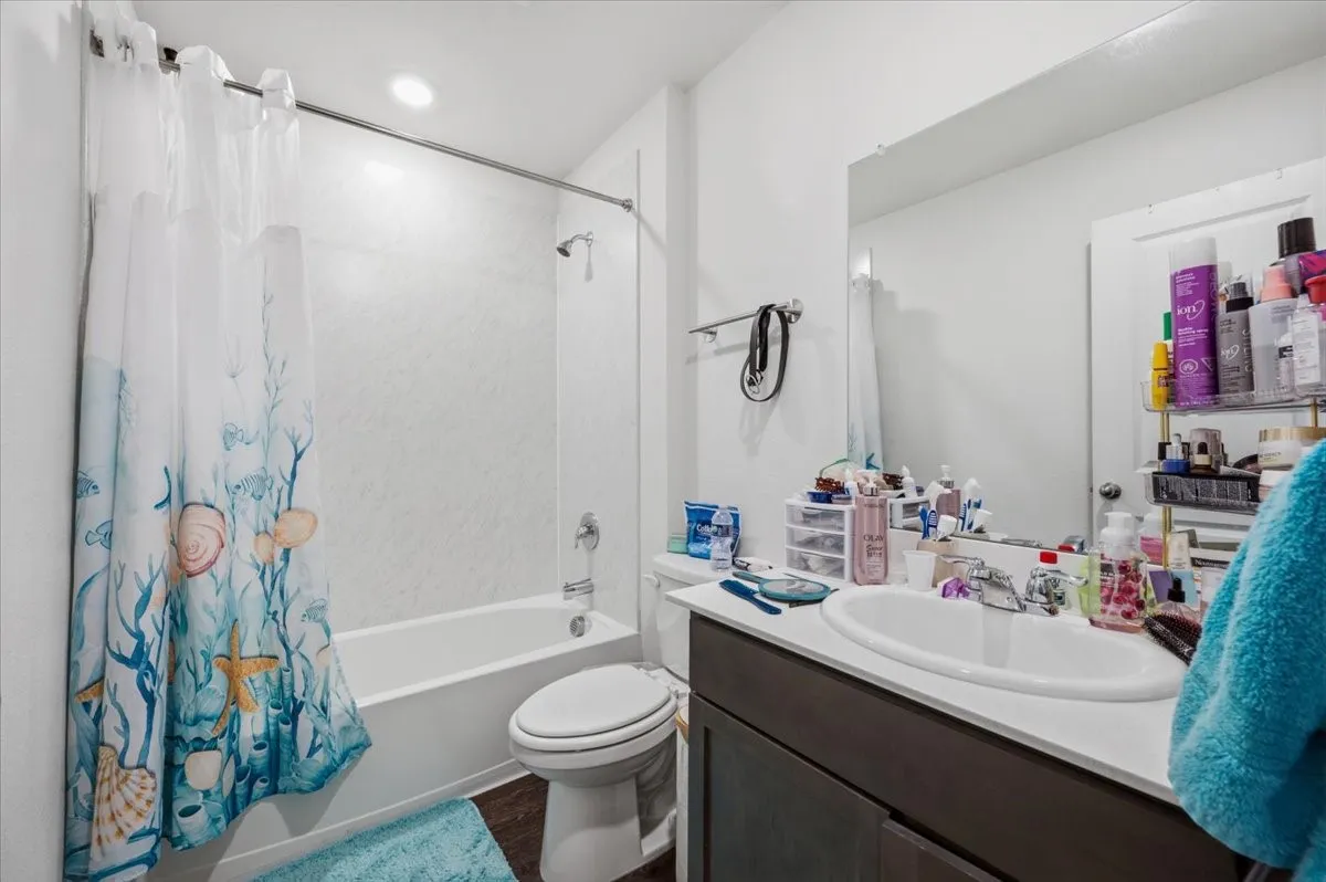 Single Family Residence For Sale in Ellis County , 279 Thoroughbred Street, Waxahachie, Texas 75165, 4 Bedroom, 3 Bathroom, 2 Garage spaces, 2,081 Sqft, built in 2022, mls#21300492, Real Estate Agent in Waxahachie, Homes For Sale in Ellis county, Homes For Sale in Waxahachie, Realtor in Waxahachie Texas, Real Estate Brokerage Independent Realty Texas, Luminita Cordes Realtor