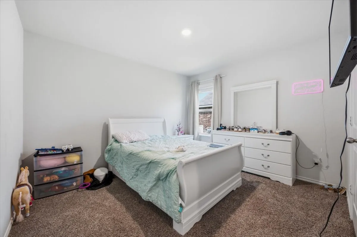 Single Family Residence For Sale in Ellis County , 279 Thoroughbred Street, Waxahachie, Texas 75165, 4 Bedroom, 3 Bathroom, 2 Garage spaces, 2,081 Sqft, built in 2022, mls#21300492, Real Estate Agent in Waxahachie, Homes For Sale in Ellis county, Homes For Sale in Waxahachie, Realtor in Waxahachie Texas, Real Estate Brokerage Independent Realty Texas, Luminita Cordes Realtor