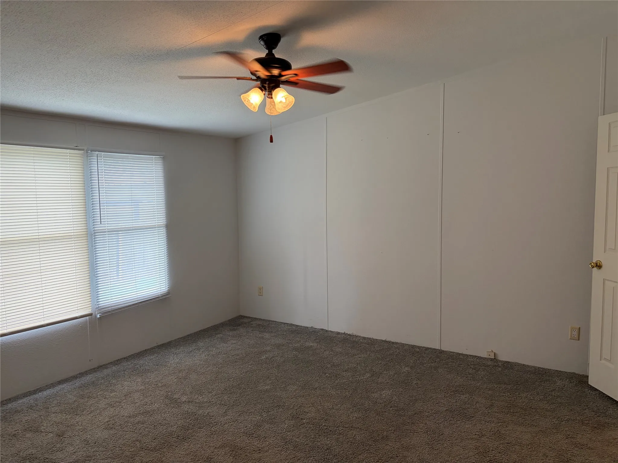 Mobile Home For Rent in Taylor County , 1101 Plaza Street, Abilene, Texas 79603, 3 Bedroom, 2 Bathroom, Garage spaces, 1,344 Sqft, built in 1999, mls#21300502, Real Estate Agent in Abilene, Homes For Rent in Taylor county, Homes For Rent in Abilene, Realtor in Abilene Texas, Real Estate Brokerage Independent Realty Texas, Luminita Cordes Realtor