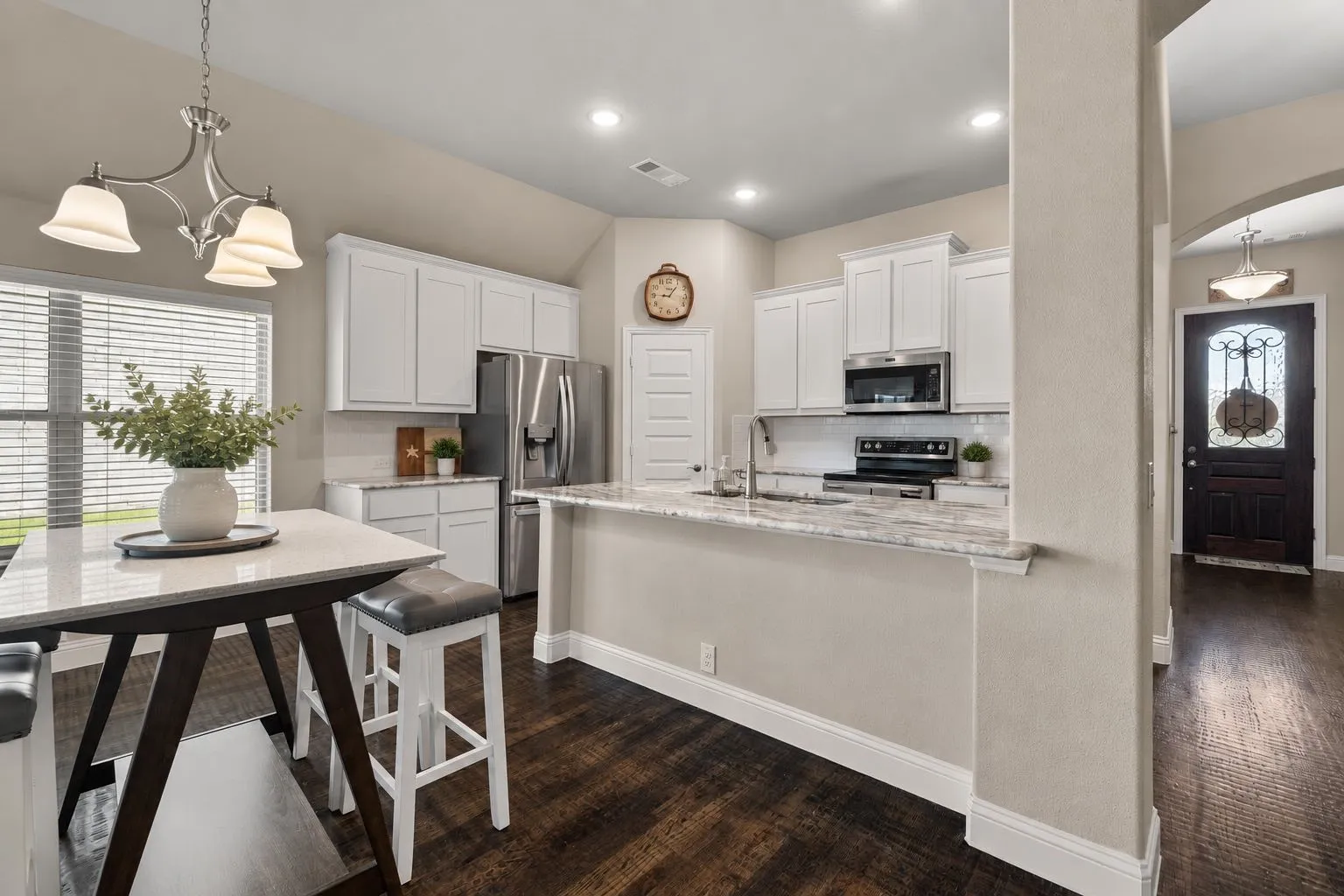 Single Family Residence For Sale in Collin County , 2325 Cambridge Avenue, Anna, Texas 75409, 3 Bedroom, 2 Bathroom, 2 Garage spaces, 1,964 Sqft, built in 2021, mls#21288731, Real Estate Agent in Anna, Homes For Sale in Collin county, Homes For Sale in Anna, Realtor in Anna Texas, Real Estate Brokerage Independent Realty Texas, Luminita Cordes Realtor