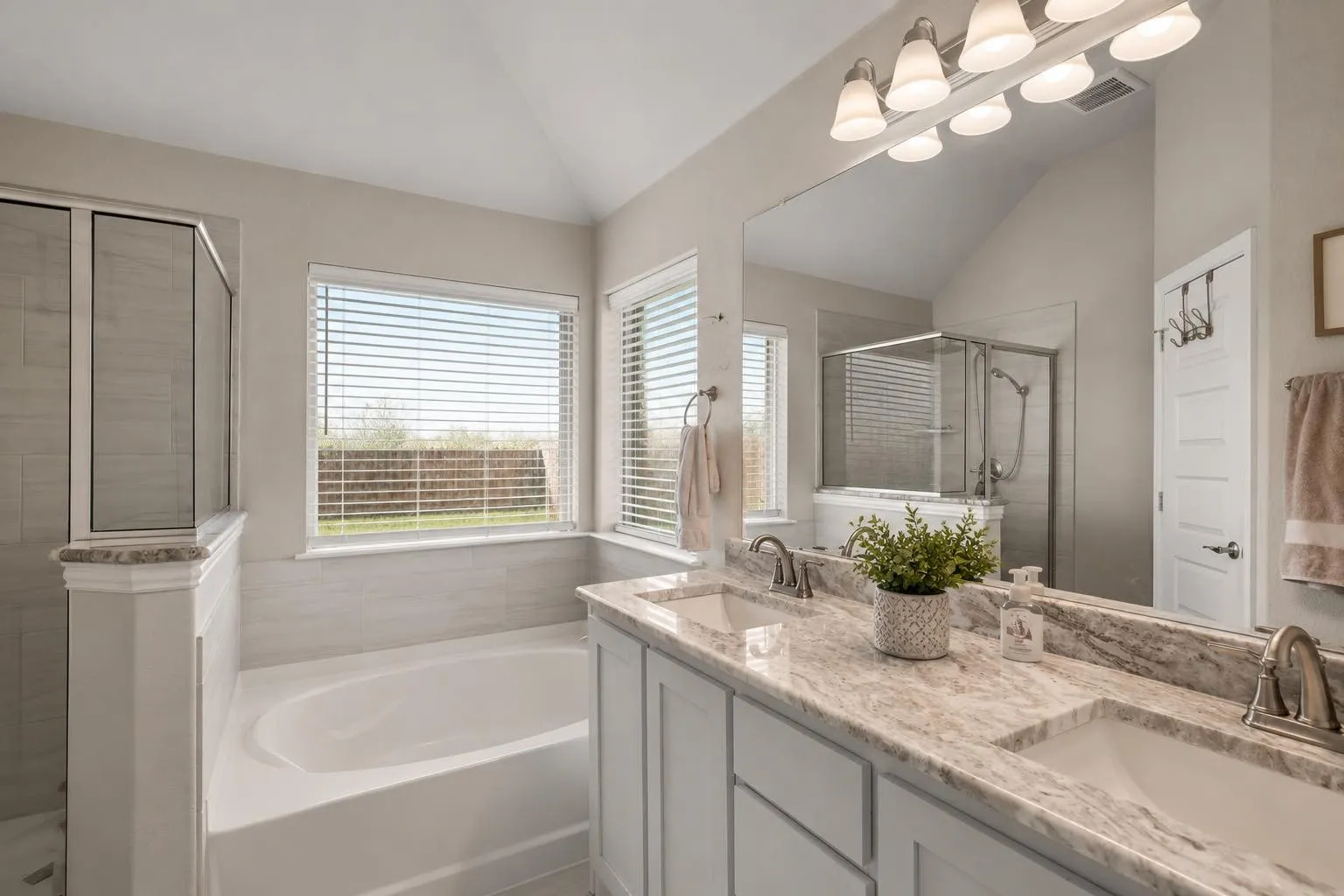 Single Family Residence For Sale in Collin County , 2325 Cambridge Avenue, Anna, Texas 75409, 3 Bedroom, 2 Bathroom, 2 Garage spaces, 1,964 Sqft, built in 2021, mls#21288731, Real Estate Agent in Anna, Homes For Sale in Collin county, Homes For Sale in Anna, Realtor in Anna Texas, Real Estate Brokerage Independent Realty Texas, Luminita Cordes Realtor