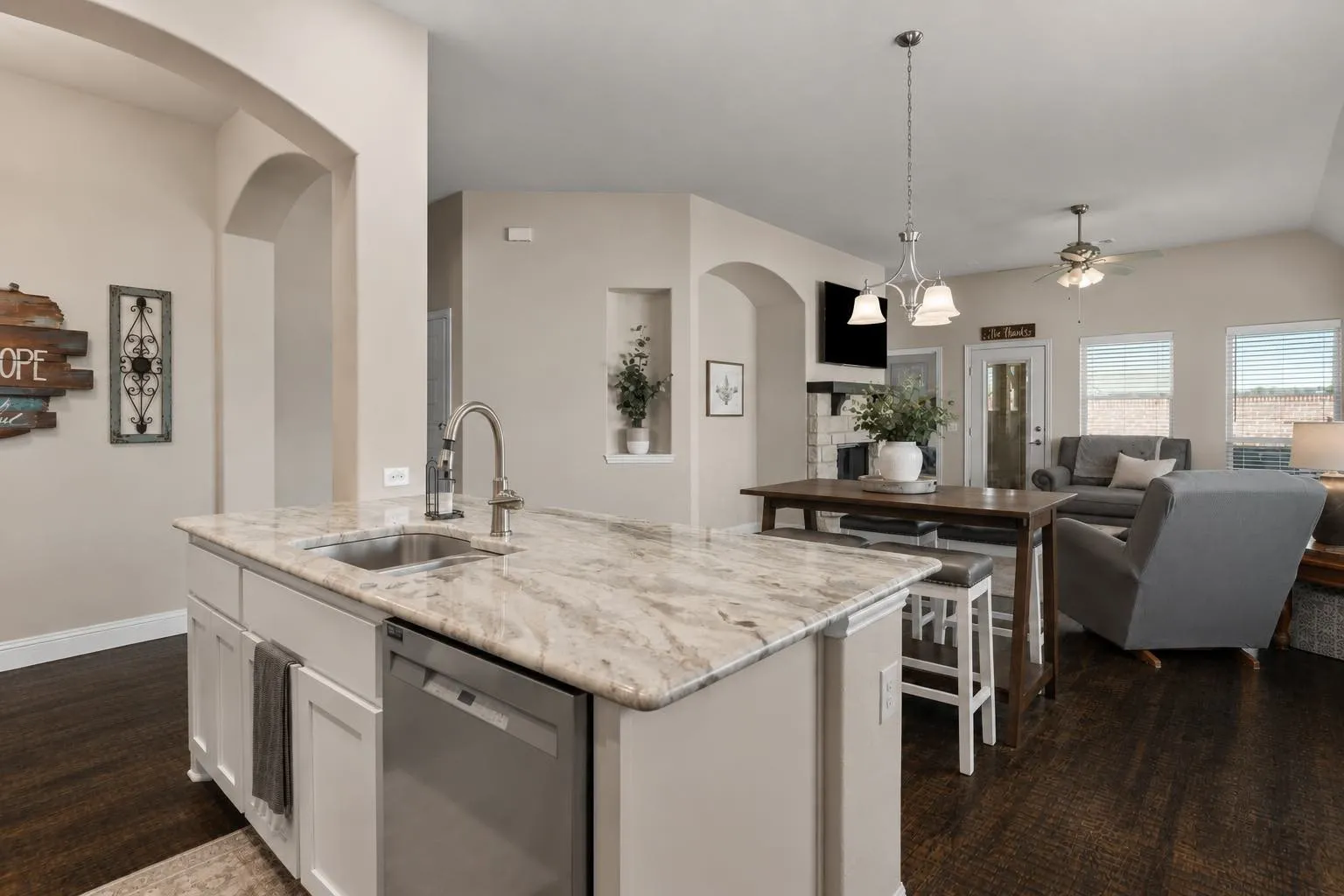 Single Family Residence For Sale in Collin County , 2325 Cambridge Avenue, Anna, Texas 75409, 3 Bedroom, 2 Bathroom, 2 Garage spaces, 1,964 Sqft, built in 2021, mls#21288731, Real Estate Agent in Anna, Homes For Sale in Collin county, Homes For Sale in Anna, Realtor in Anna Texas, Real Estate Brokerage Independent Realty Texas, Luminita Cordes Realtor