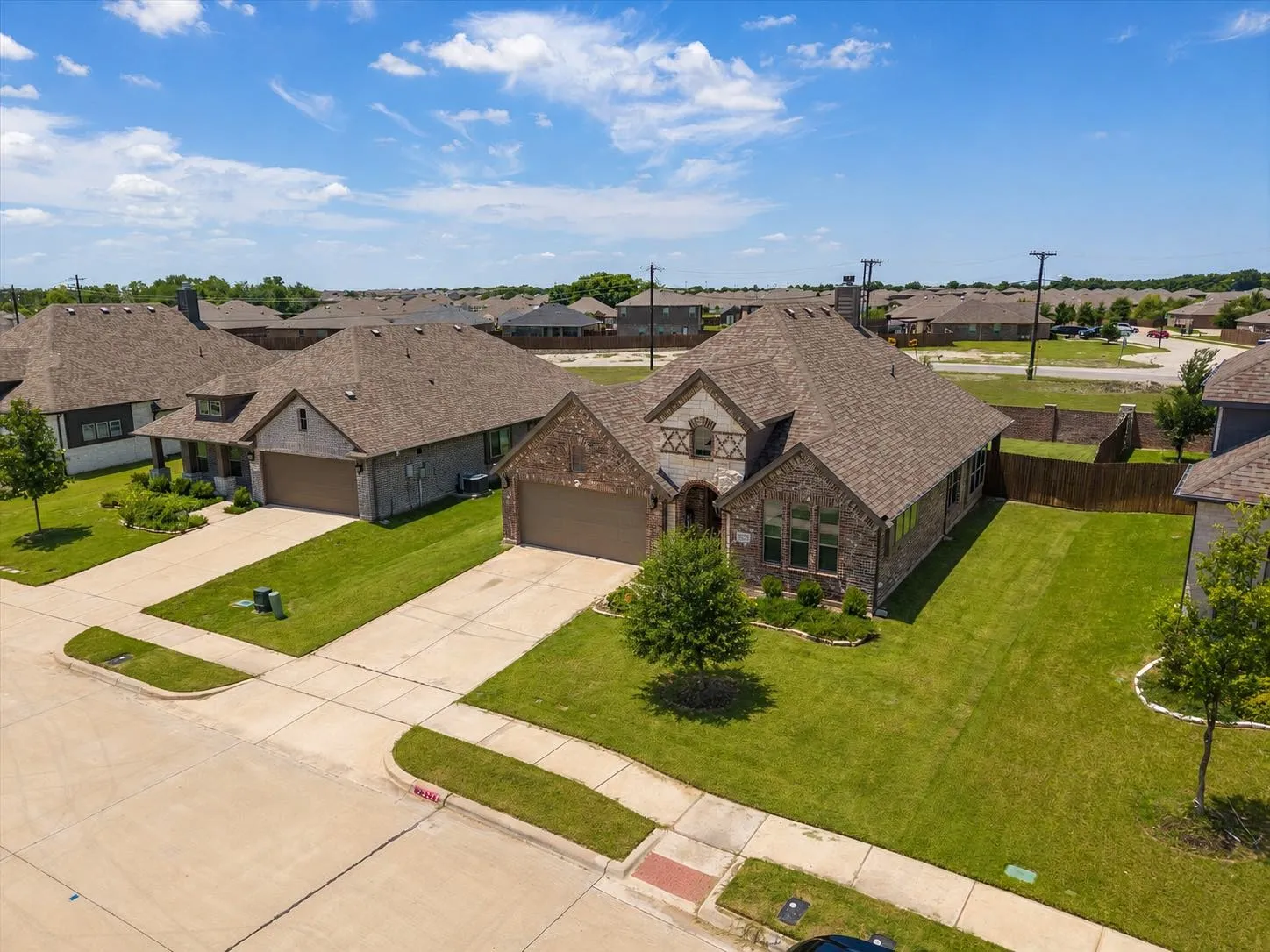 Single Family Residence For Sale in Collin County , 2325 Cambridge Avenue, Anna, Texas 75409, 3 Bedroom, 2 Bathroom, 2 Garage spaces, 1,964 Sqft, built in 2021, mls#21288731, Real Estate Agent in Anna, Homes For Sale in Collin county, Homes For Sale in Anna, Realtor in Anna Texas, Real Estate Brokerage Independent Realty Texas, Luminita Cordes Realtor