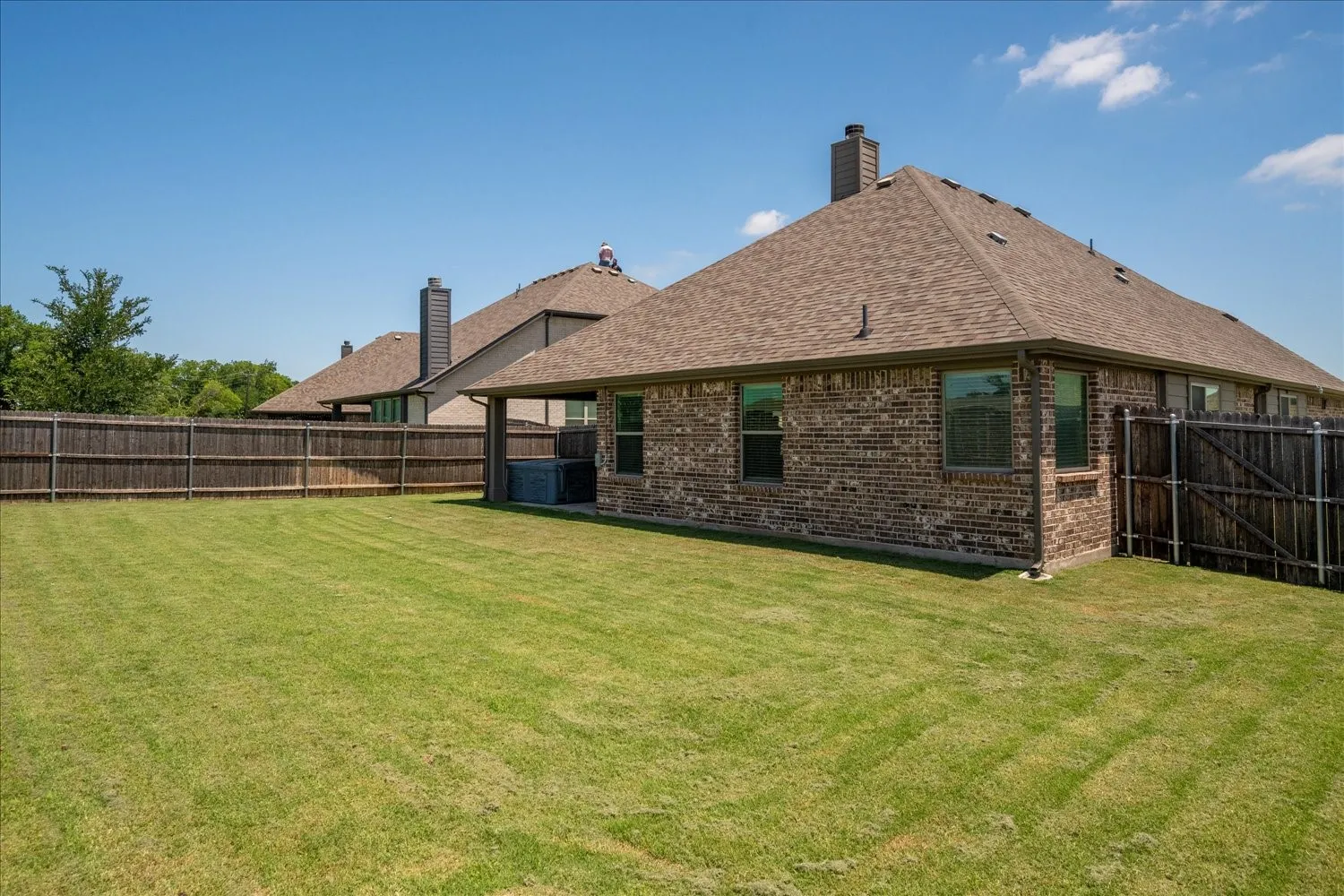 Single Family Residence For Sale in Collin County , 2325 Cambridge Avenue, Anna, Texas 75409, 3 Bedroom, 2 Bathroom, 2 Garage spaces, 1,964 Sqft, built in 2021, mls#21288731, Real Estate Agent in Anna, Homes For Sale in Collin county, Homes For Sale in Anna, Realtor in Anna Texas, Real Estate Brokerage Independent Realty Texas, Luminita Cordes Realtor