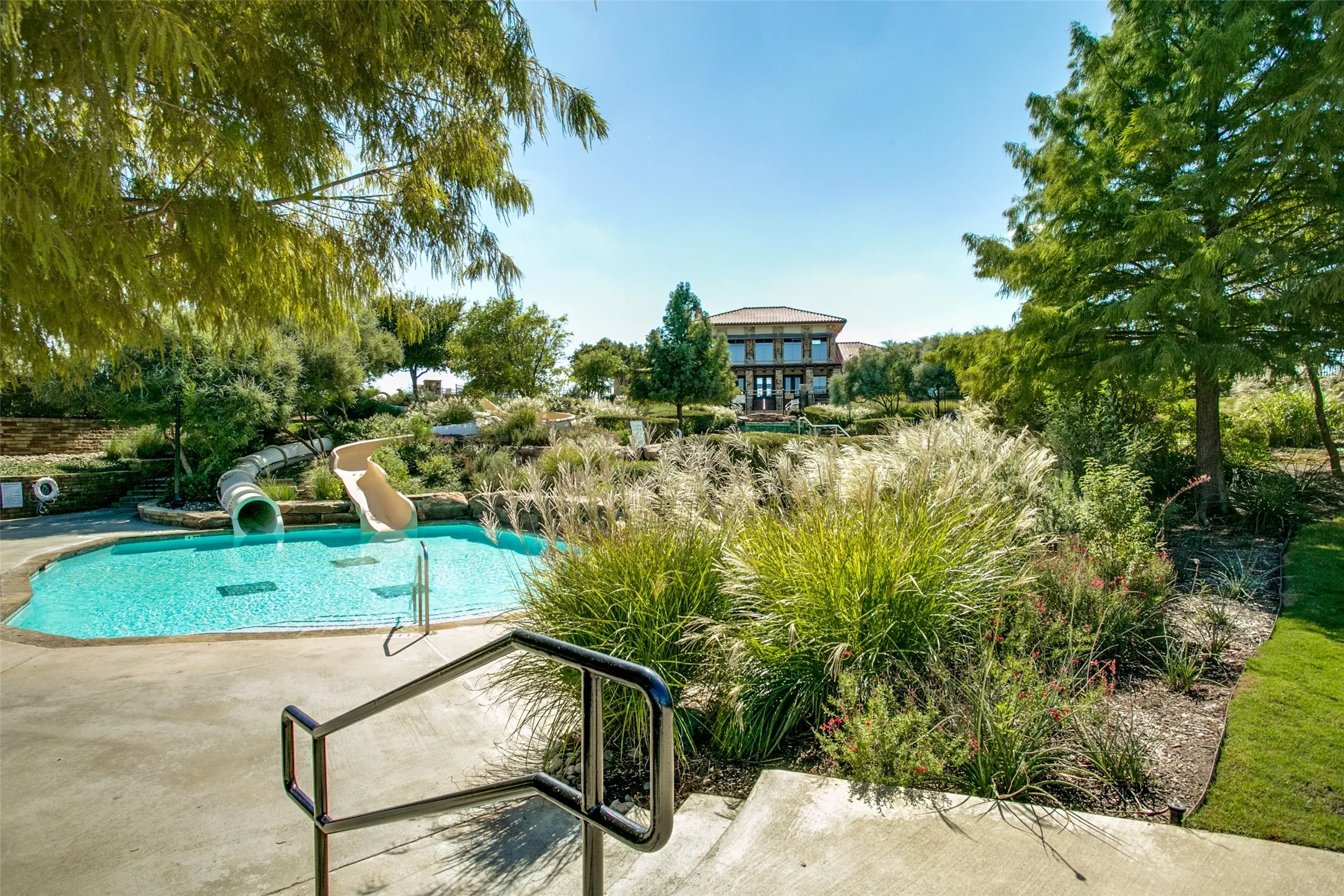 Community slide pool