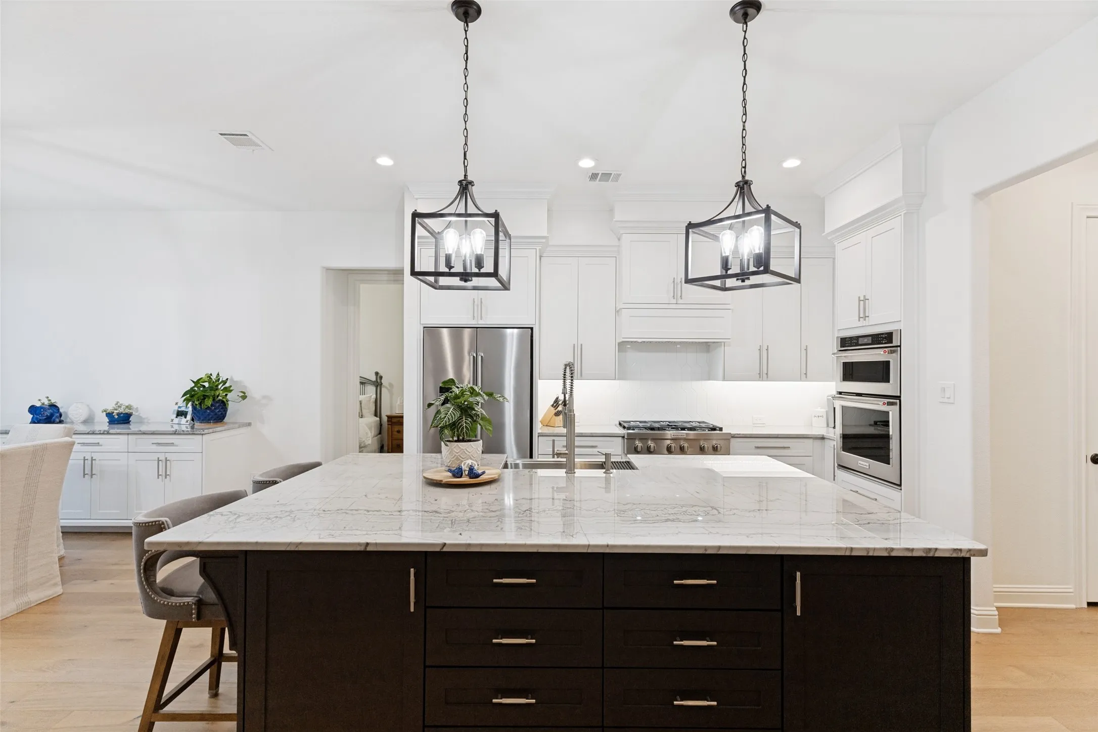Modern gorgeous kitchen