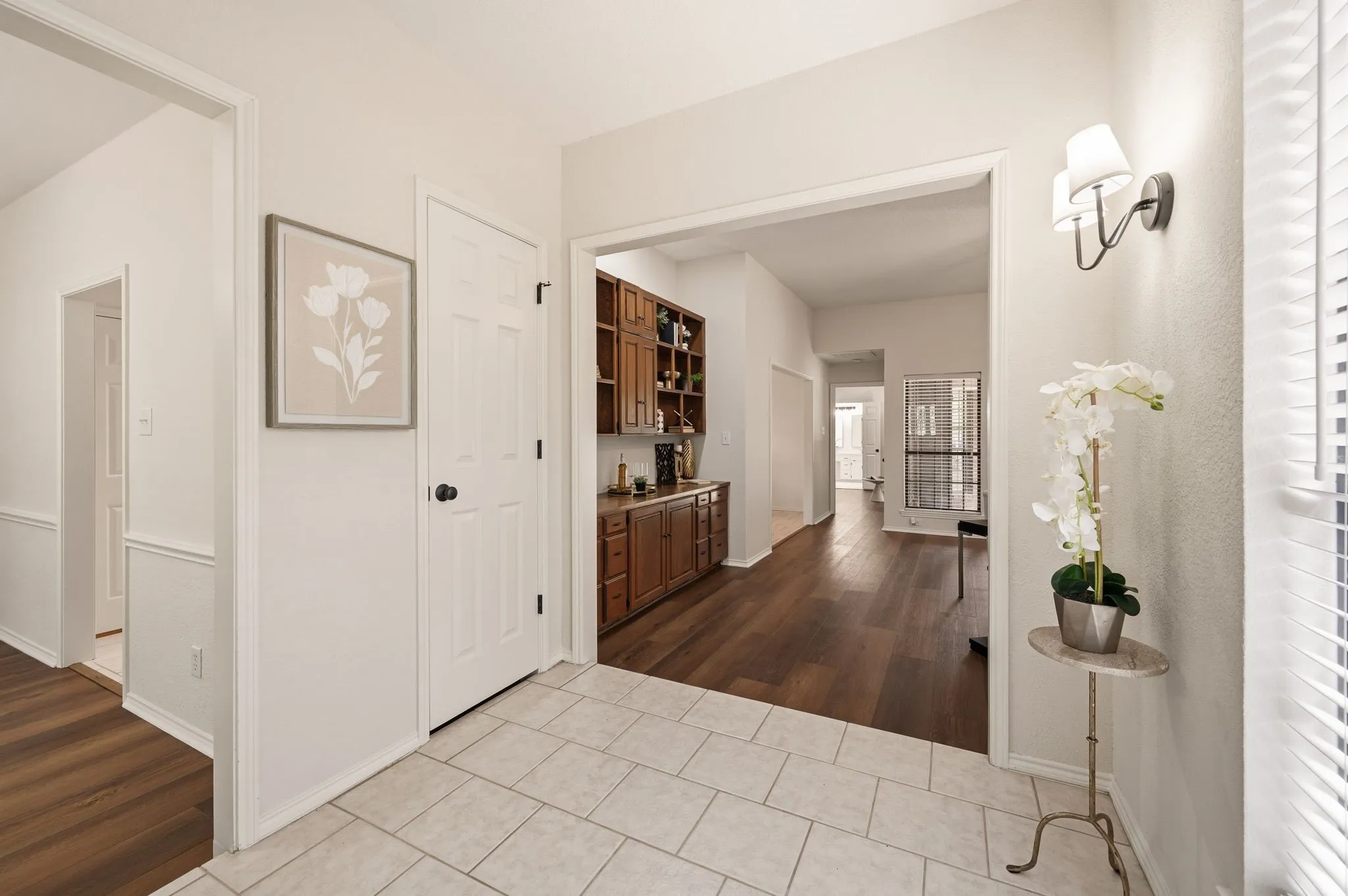 Single Family Residence For Sale in Tarrant County , 1805 Renfro Road, Colleyville, Texas 76034, 3 Bedroom, 2 Bathroom, 2 Garage spaces, 2,284 Sqft, built in 1987, mls#21299188, Real Estate Agent in Colleyville, Homes For Sale in Tarrant county, Homes For Sale in Colleyville, Realtor in Colleyville Texas, Real Estate Brokerage Independent Realty Texas, Luminita Cordes Realtor